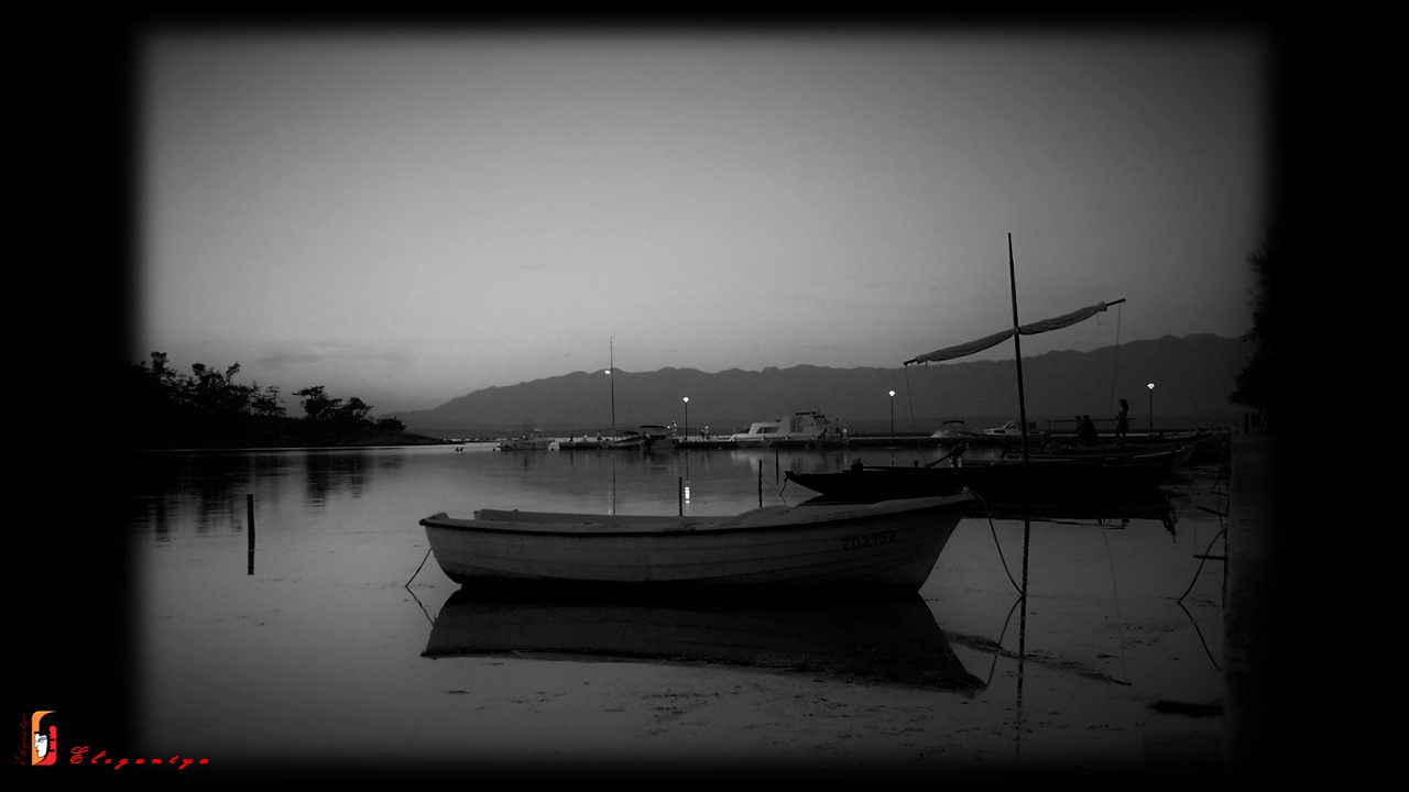 (1) "Respiro..." (Breath...)