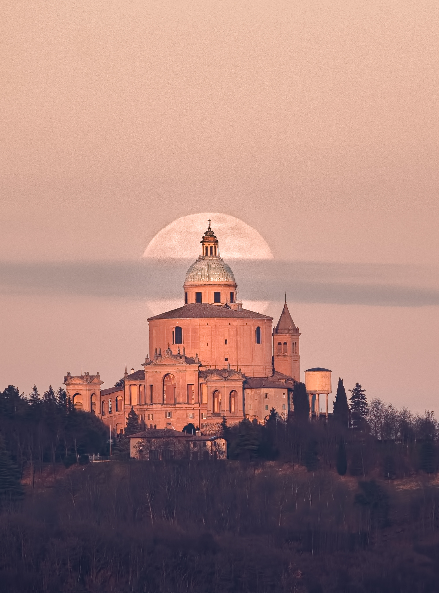 San Luca e luna