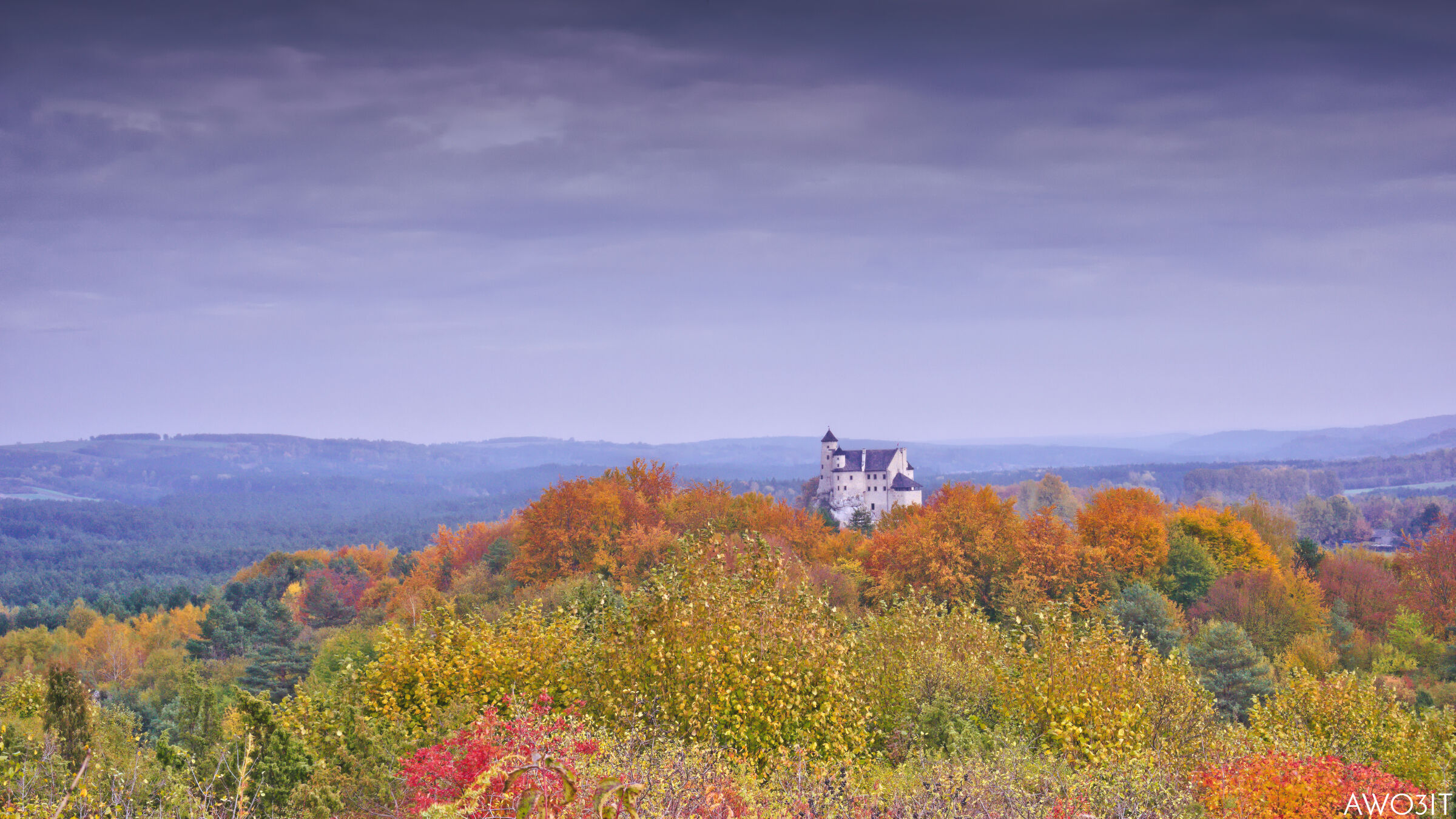Castello di Bobolice in lontananza