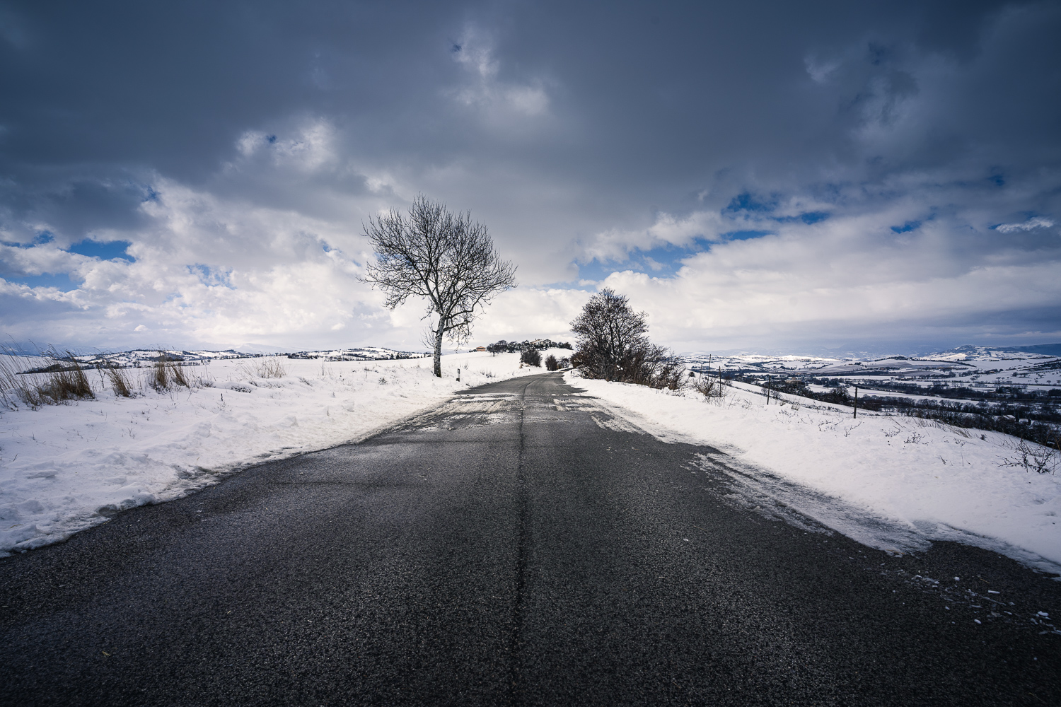 sp-125 nei pressi Abbadia di Fiastra