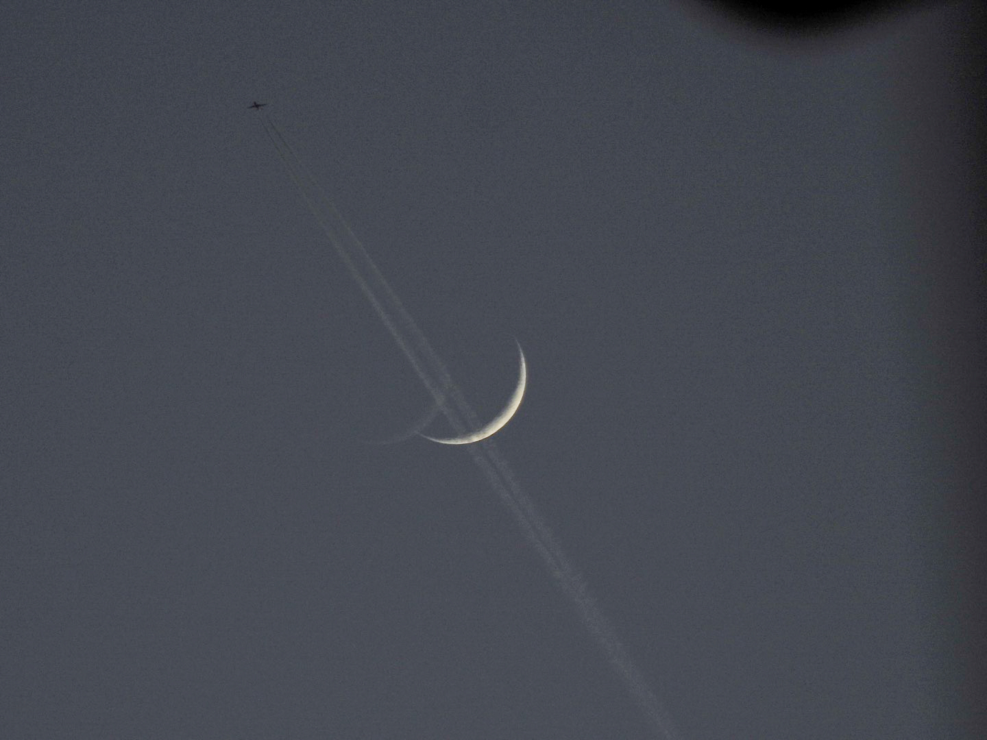Moon plane 2021