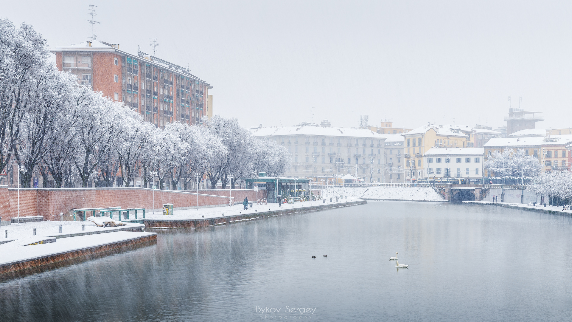 First snow on Darsena Milano