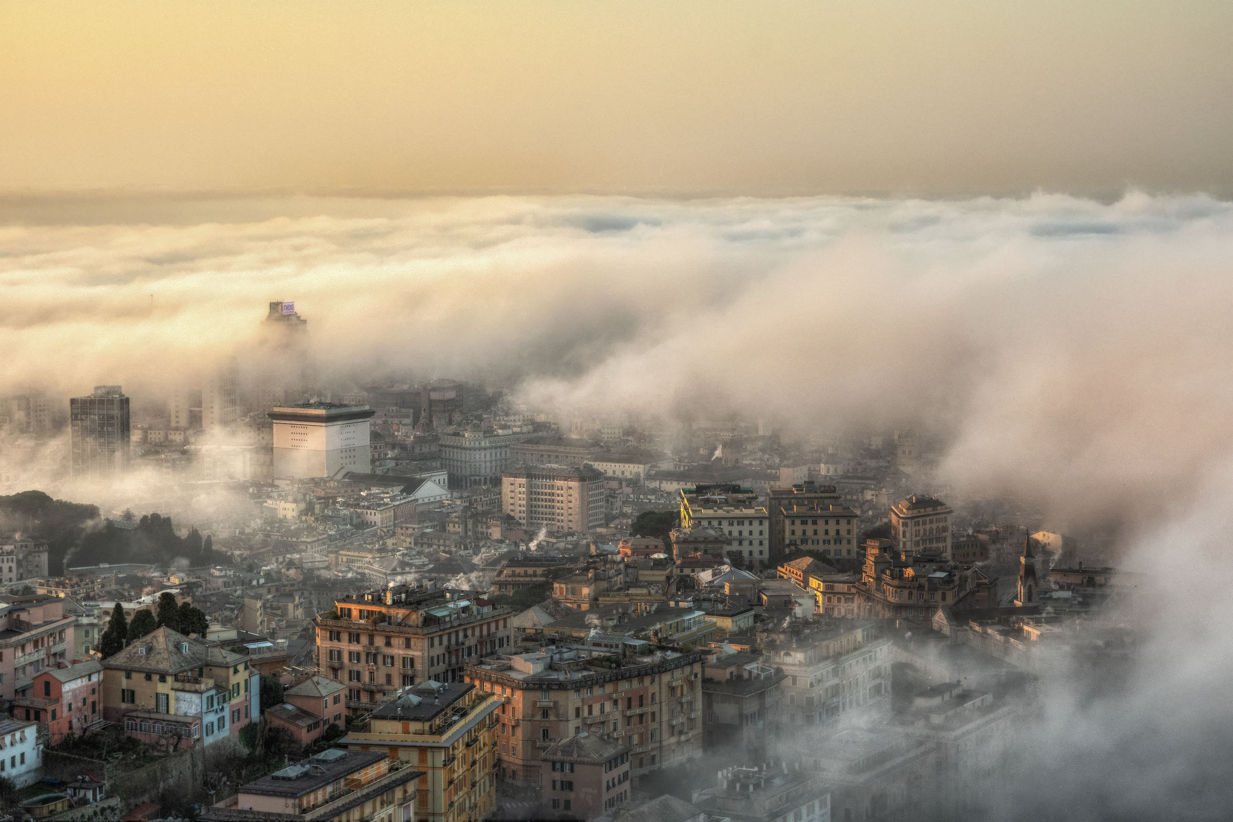 La nebbia vien dal Mare