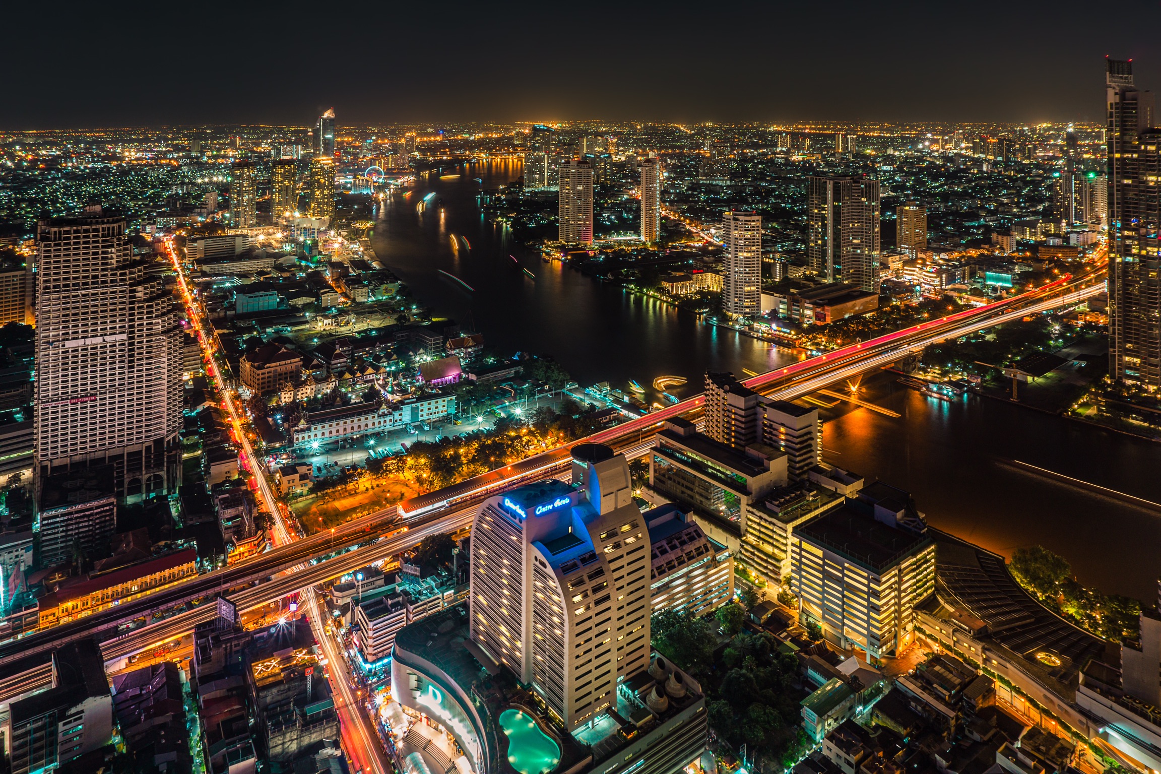 Bangkok by night