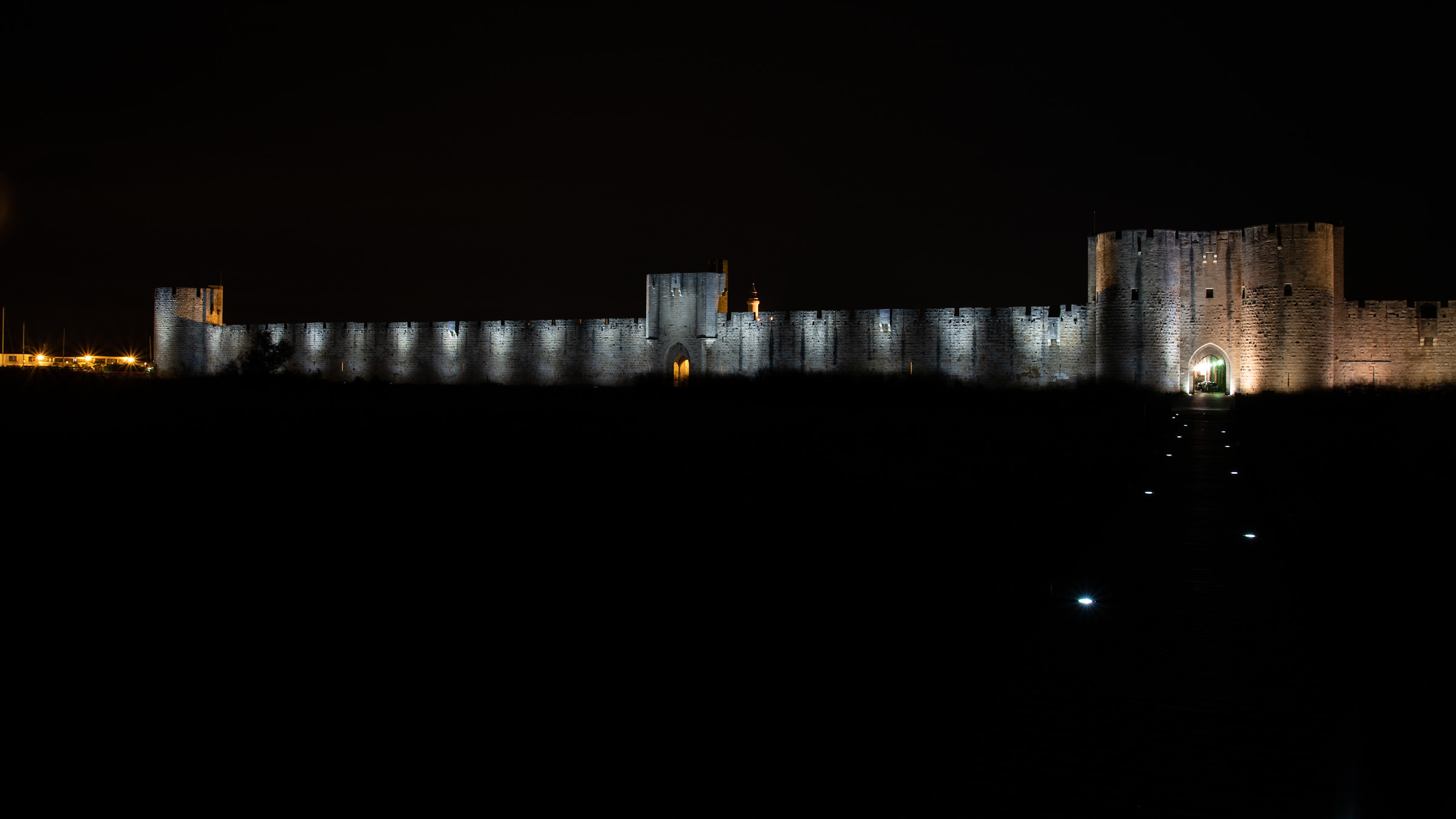 Le mura di Aigues-Mortes (Camargue - Francia)