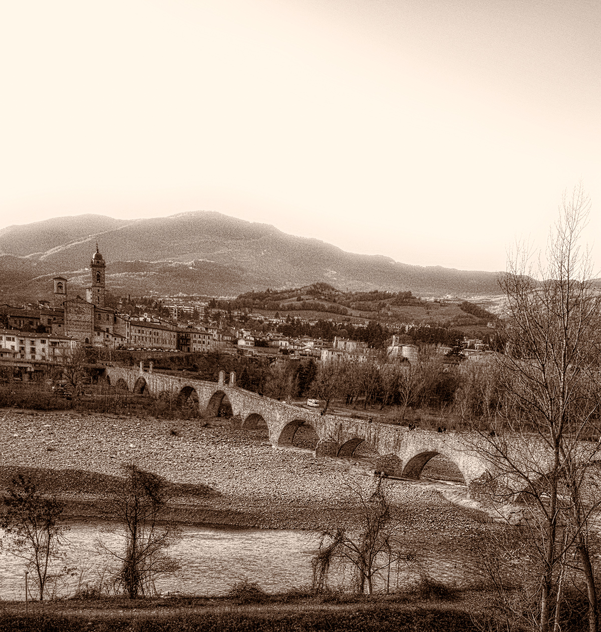 Dall'altro lato .... del ponte