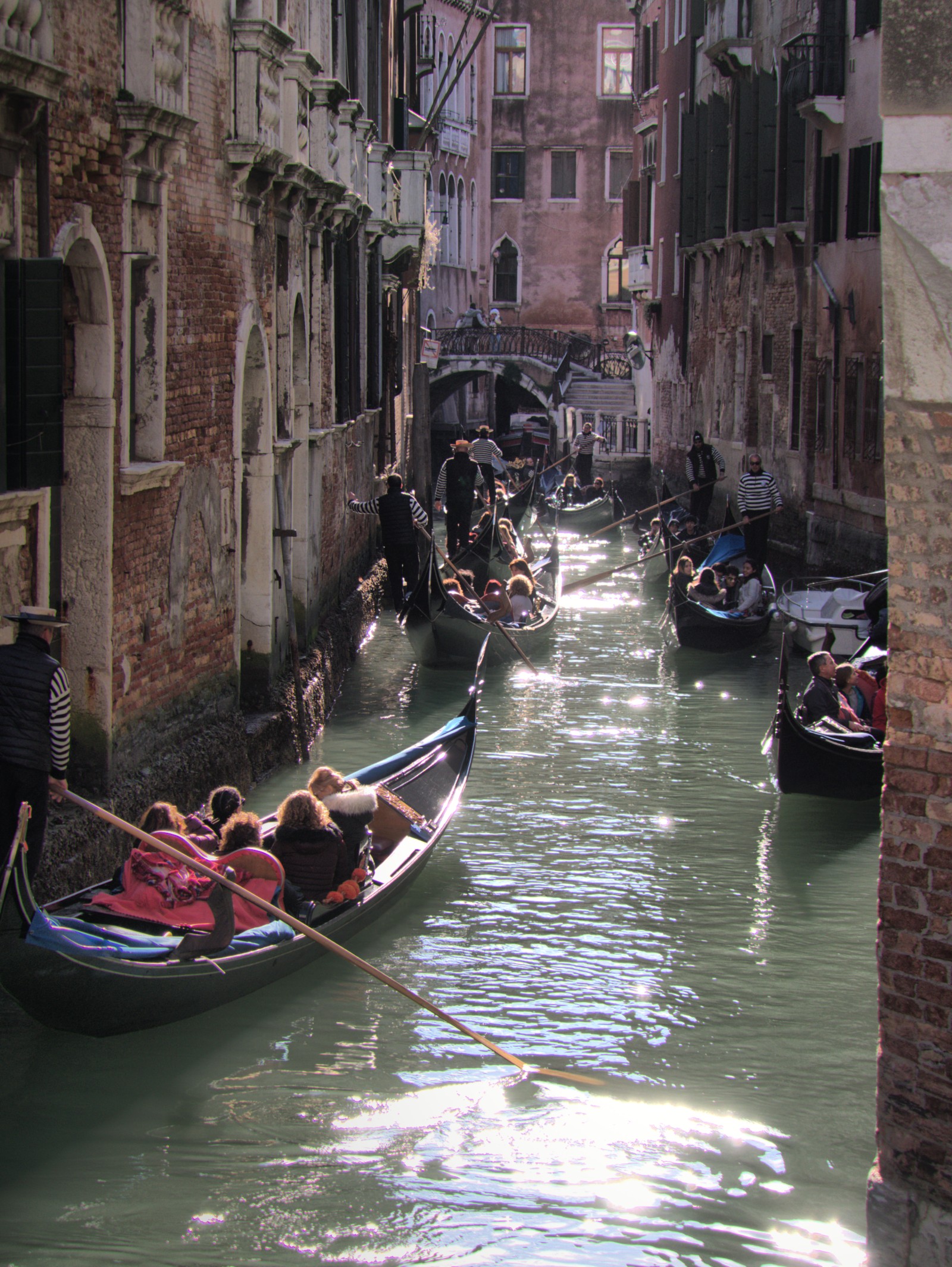 Venetian light