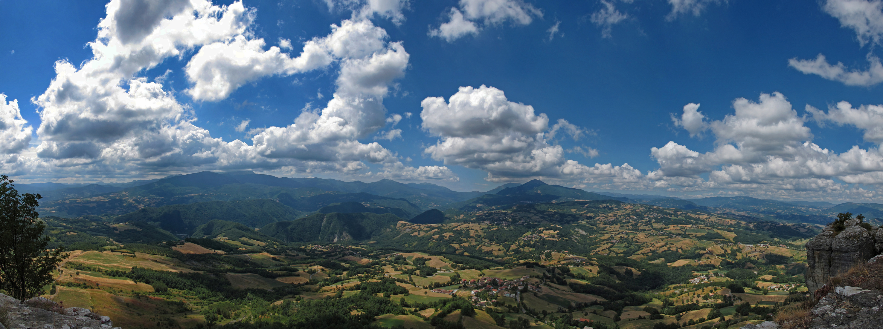Apennines from the top 'of Bismantova