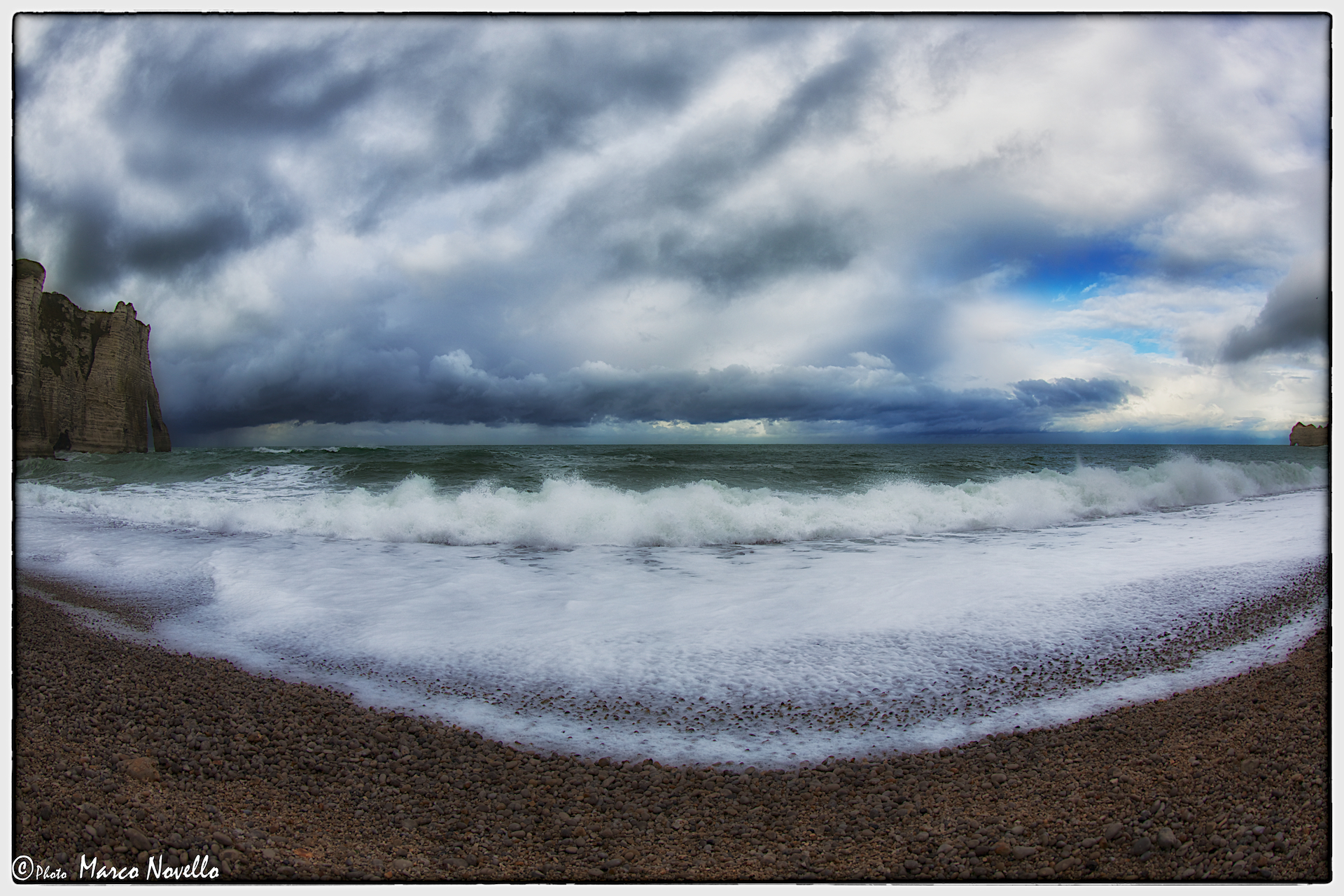 Fisheye on the beach ...
