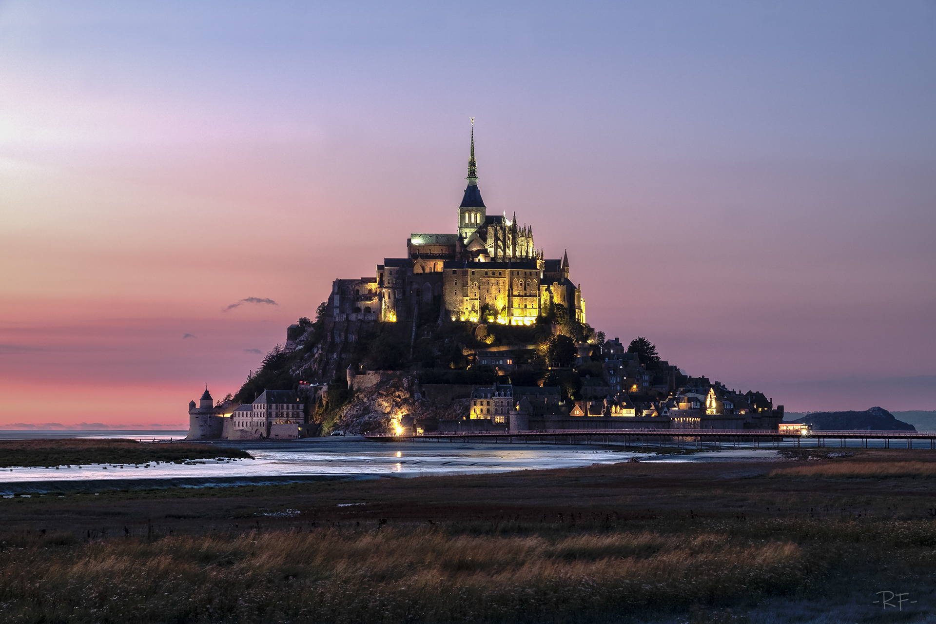 sunset in Mont Saint Michel