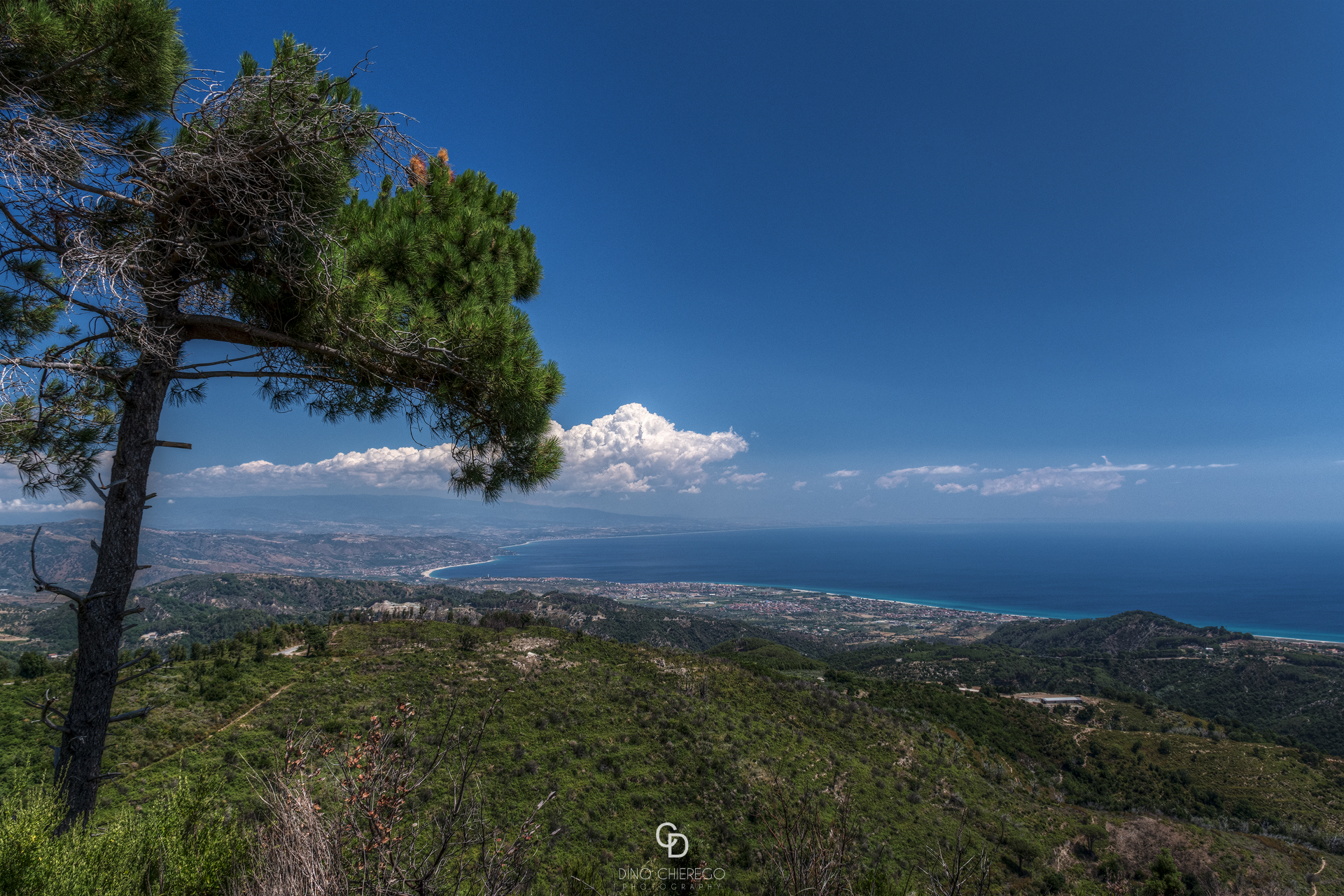 Costa calabra vista da San Sostene
