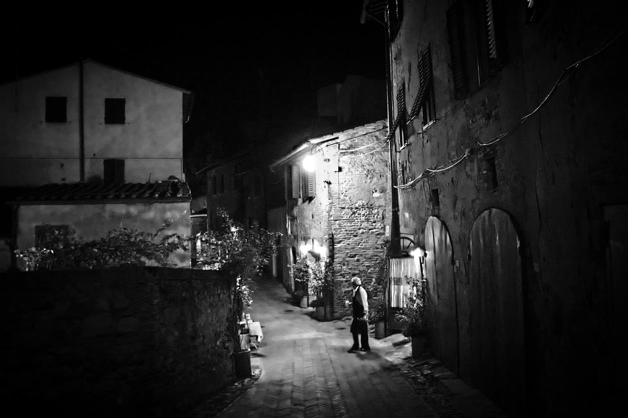 Innkeeper at the end of the service