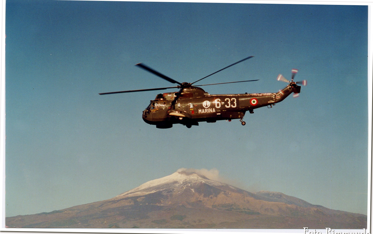 SH-3D helicopter on takeoff (CATANIA)