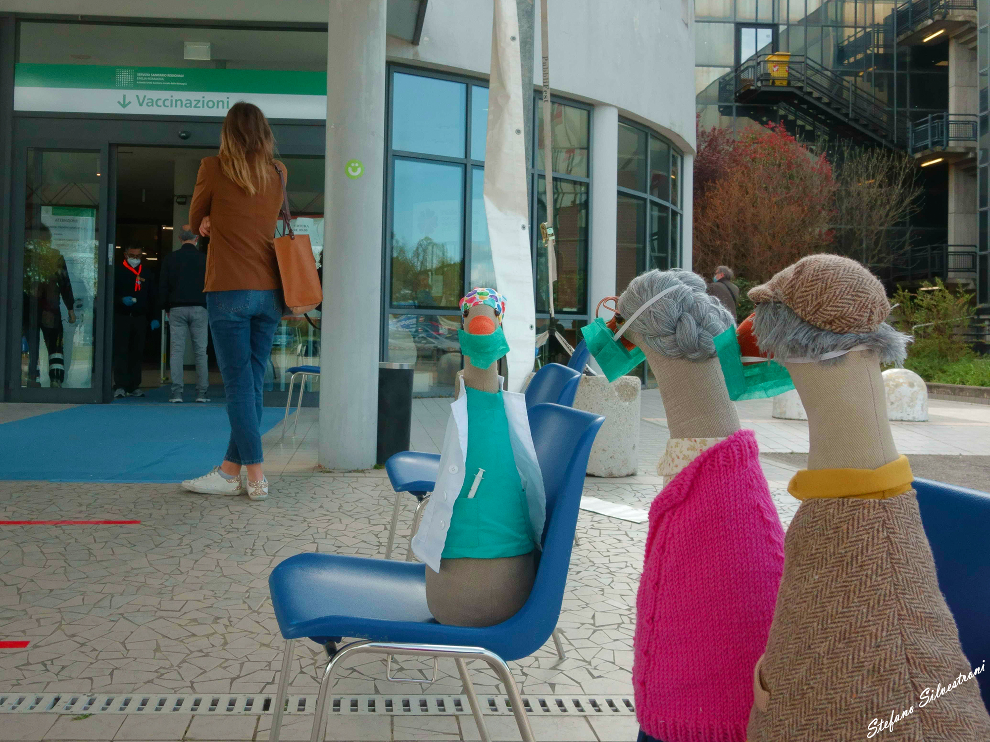 Buona Pasqua 2021 Il vaccino avvicina, anche il sorriso