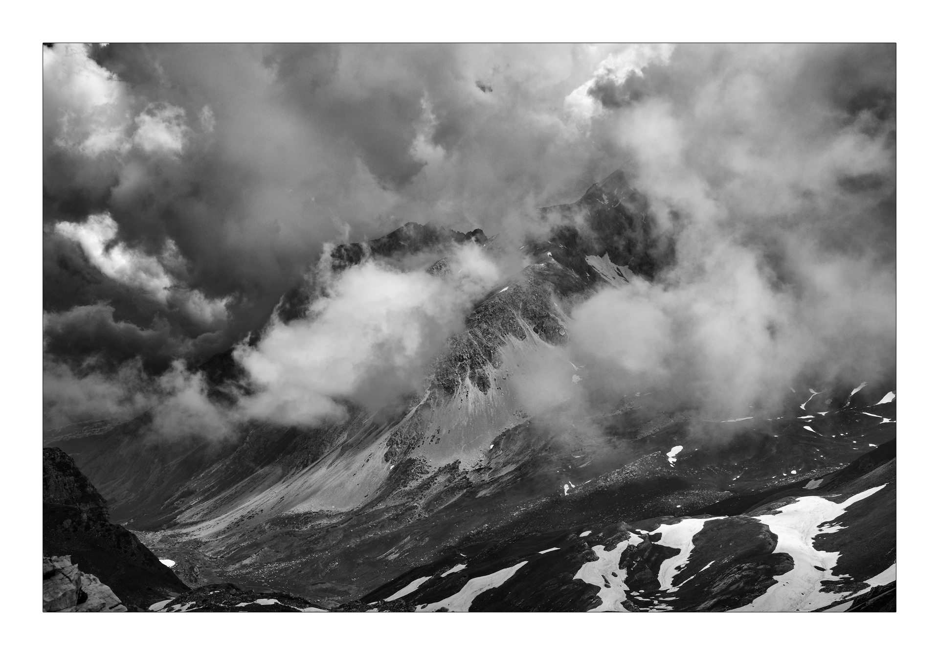 The Gran Sasso in Chaos
