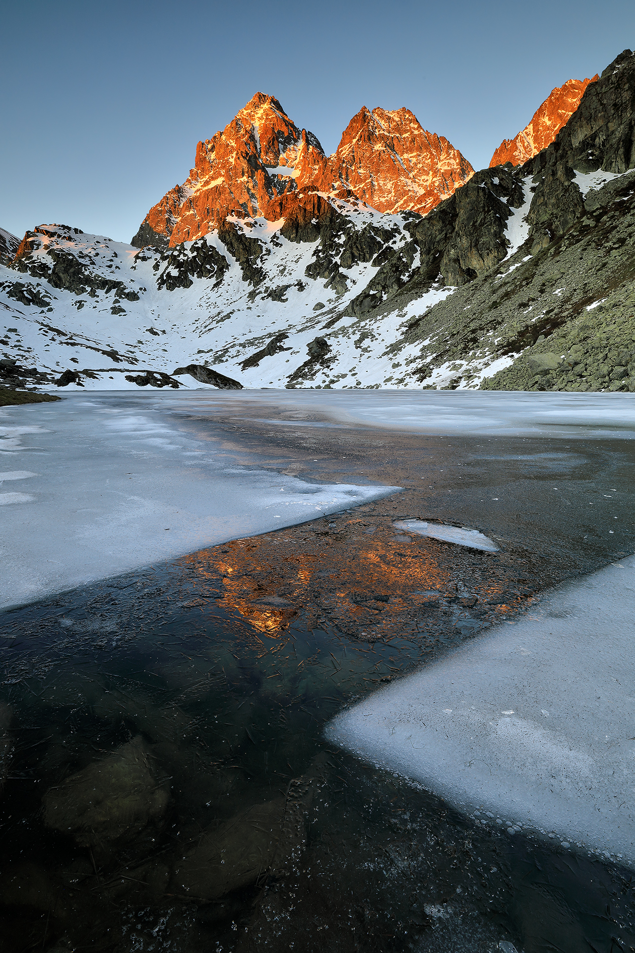 Frozen Lake Fiorenza