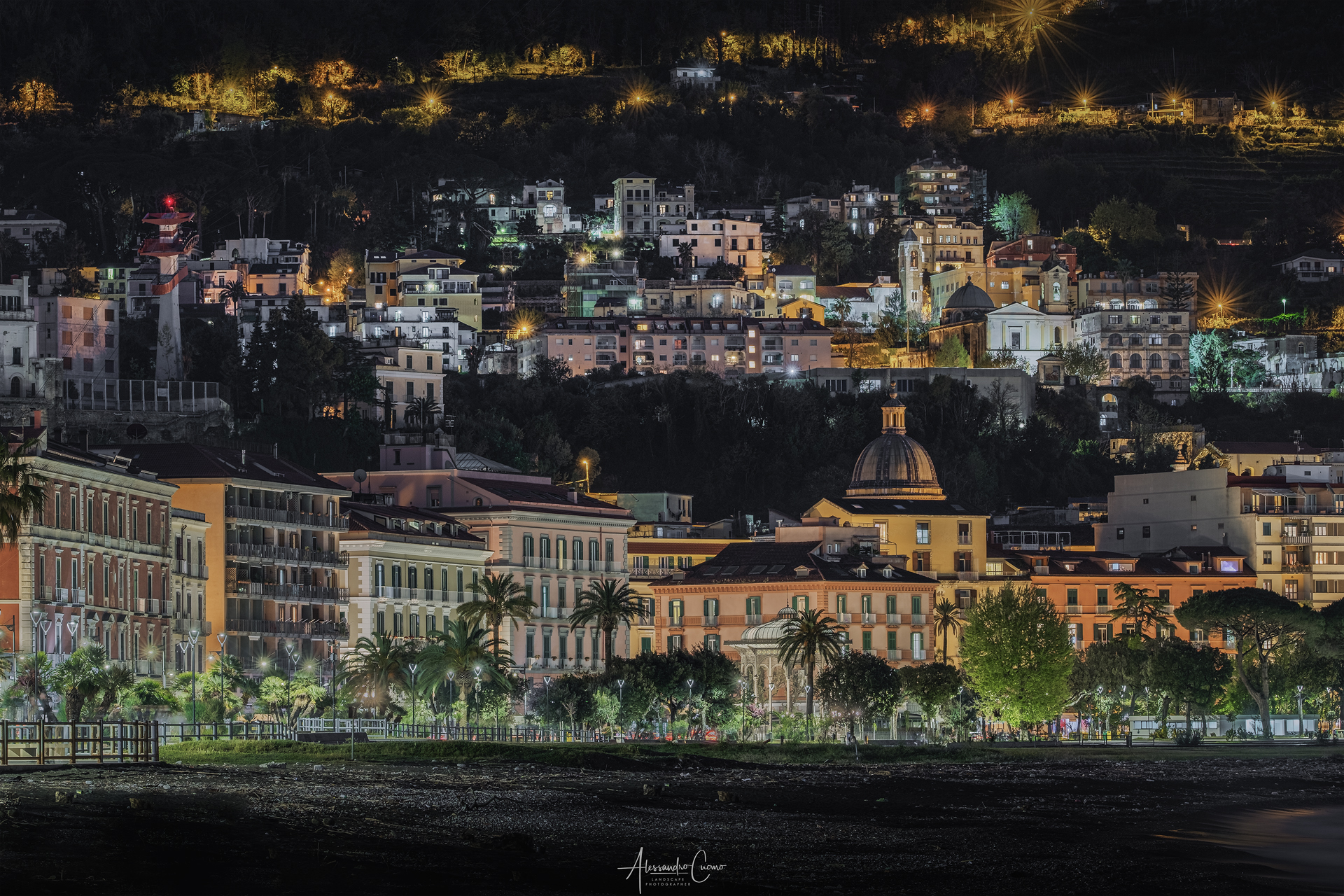 Stabiese waterfront at night