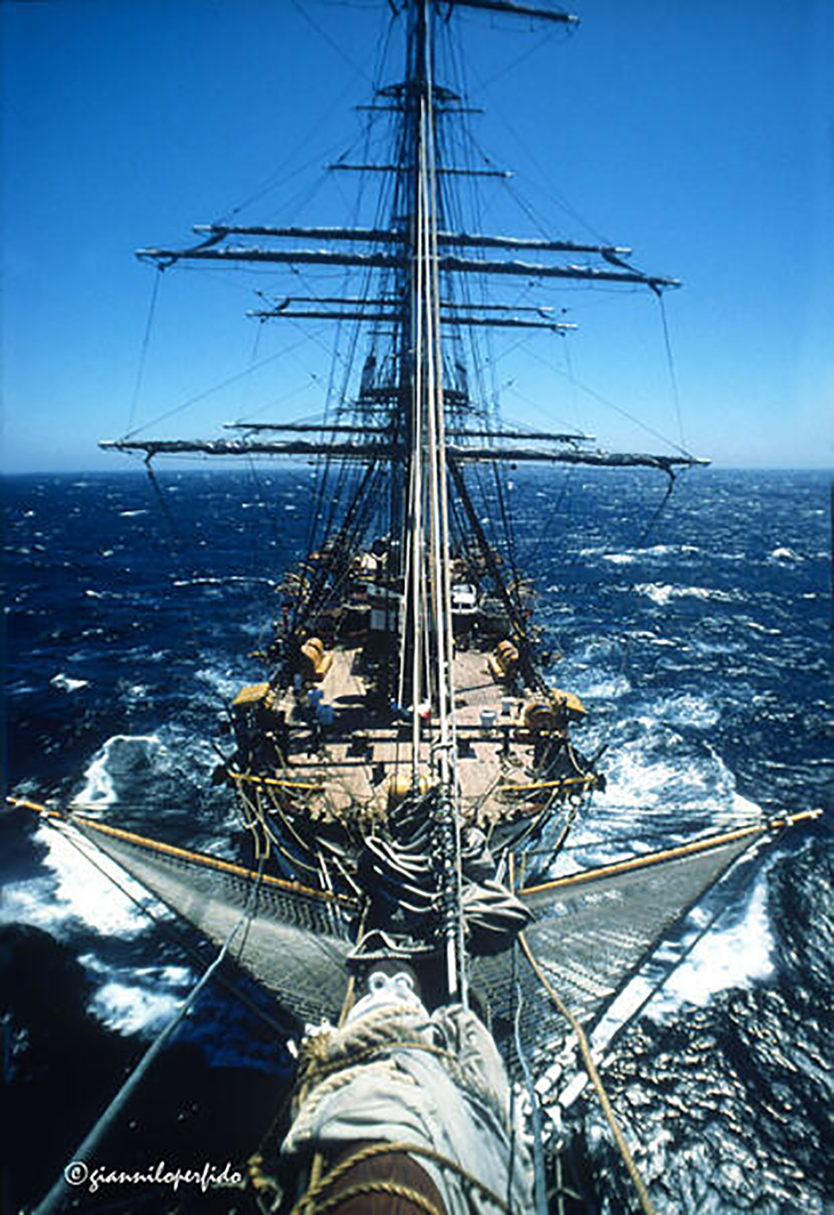 Dal bompresso del Vespucci