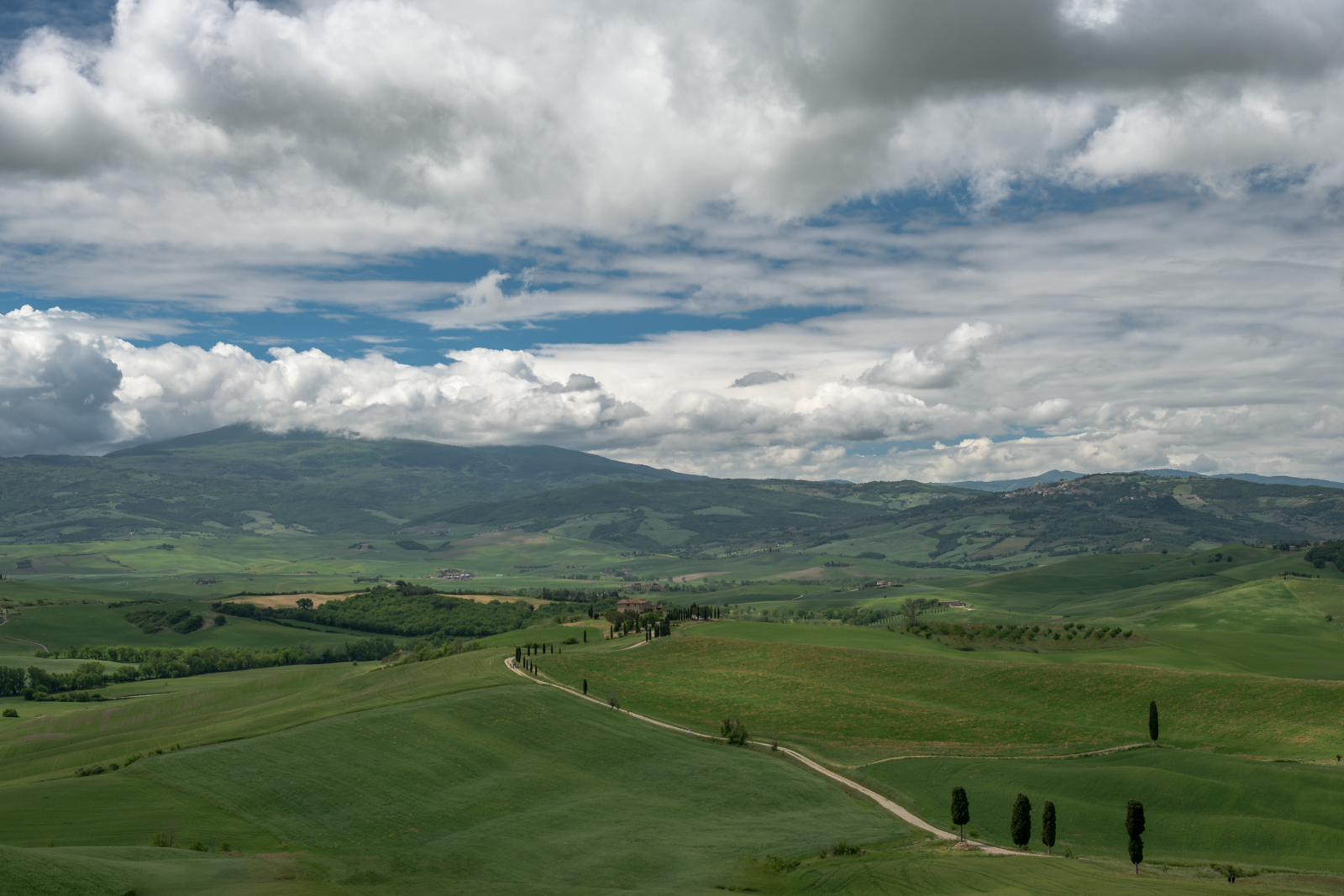 From Pienza, the wider panorama