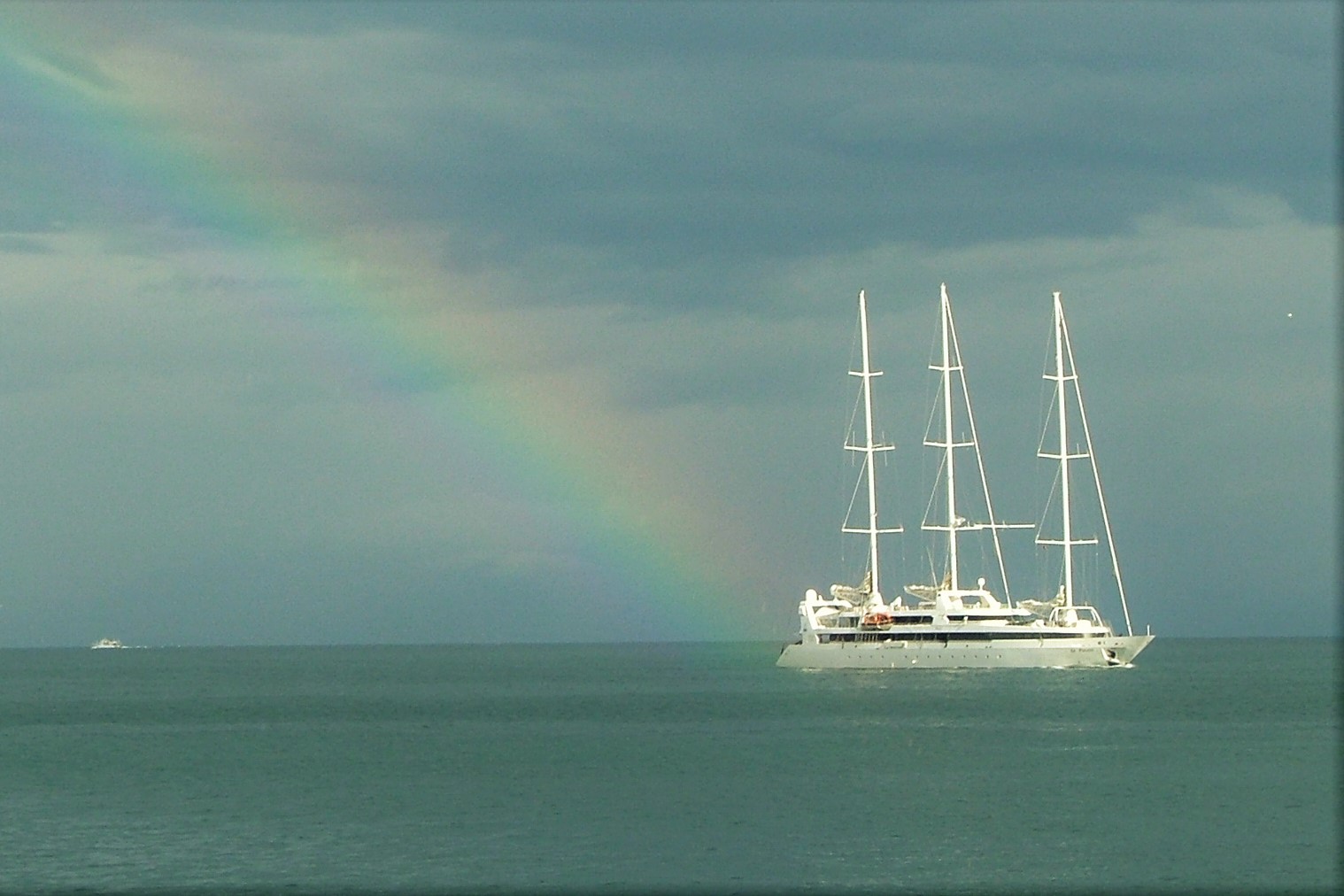 Arcobaleno in mare