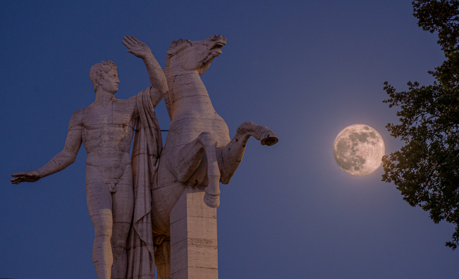 moon full eur