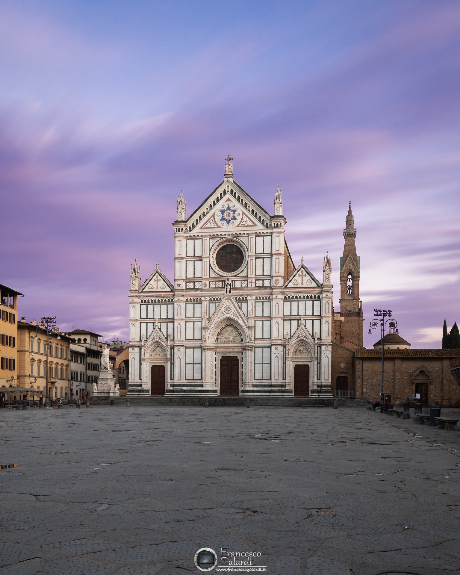 Santa Croce al tramonto