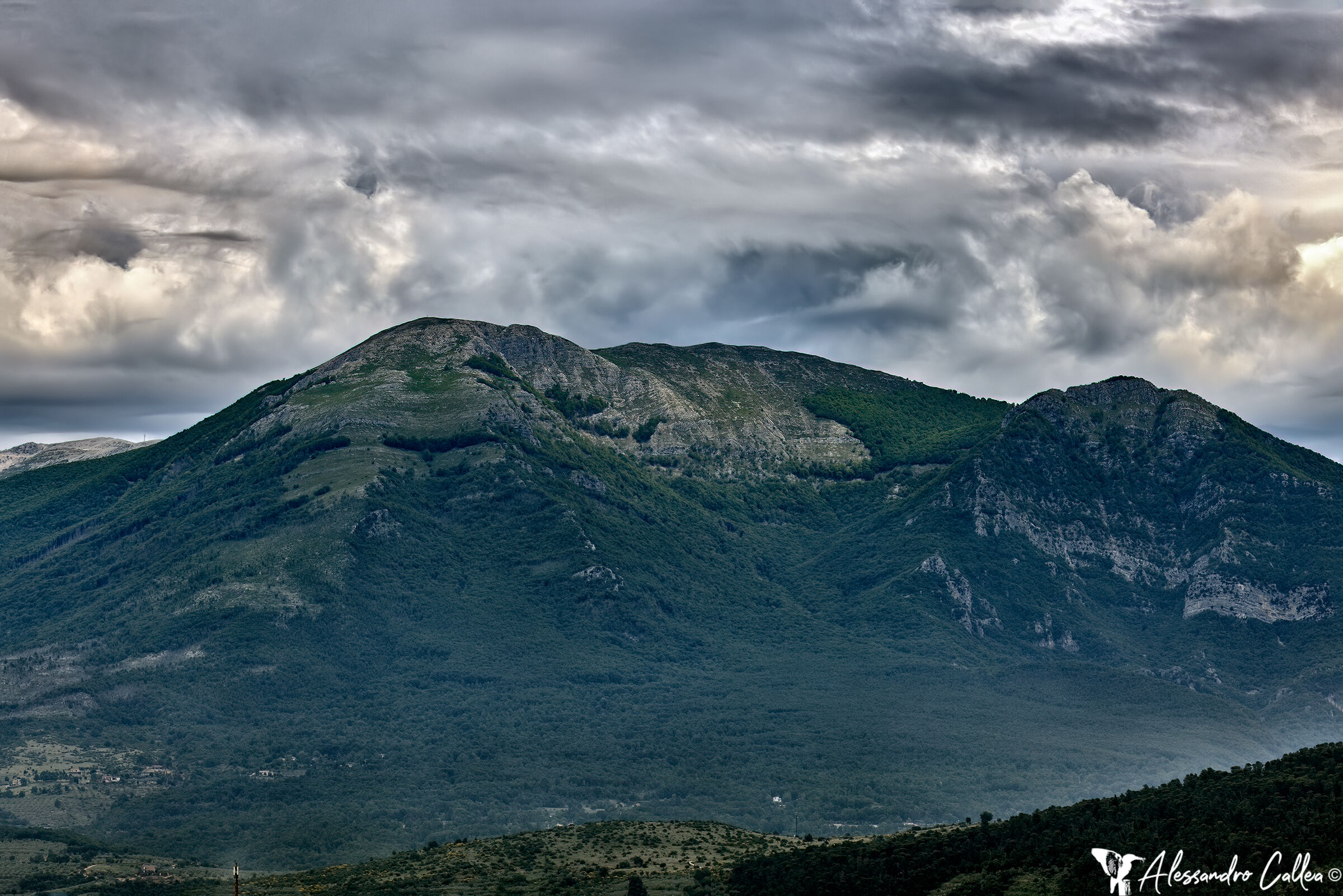 Mountain range with cyclopic walls