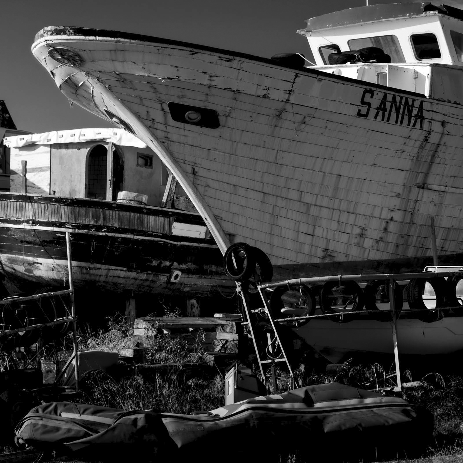 Boats that no longer sail the sea