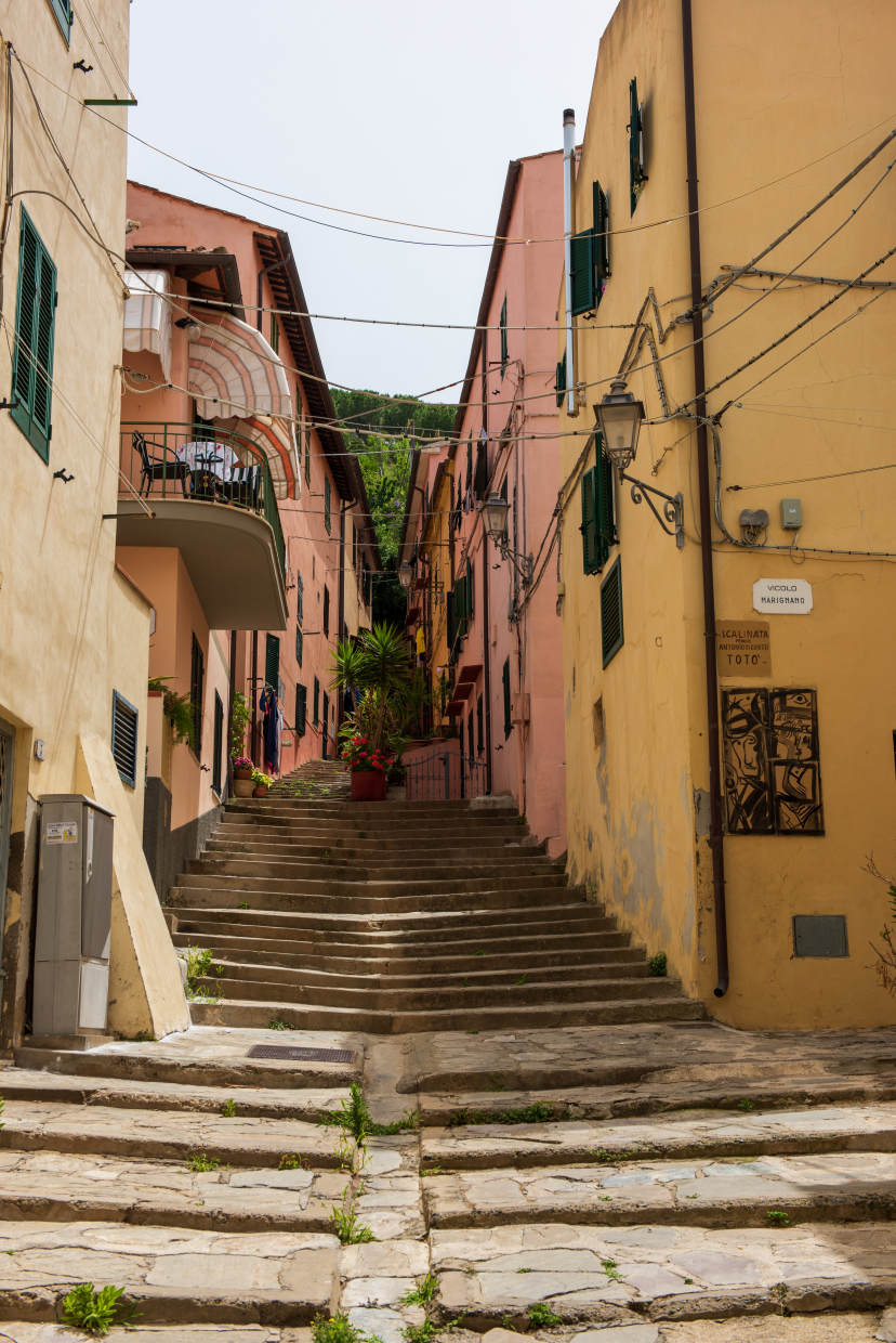 elba - Porto Azzurro - scalinata toto'