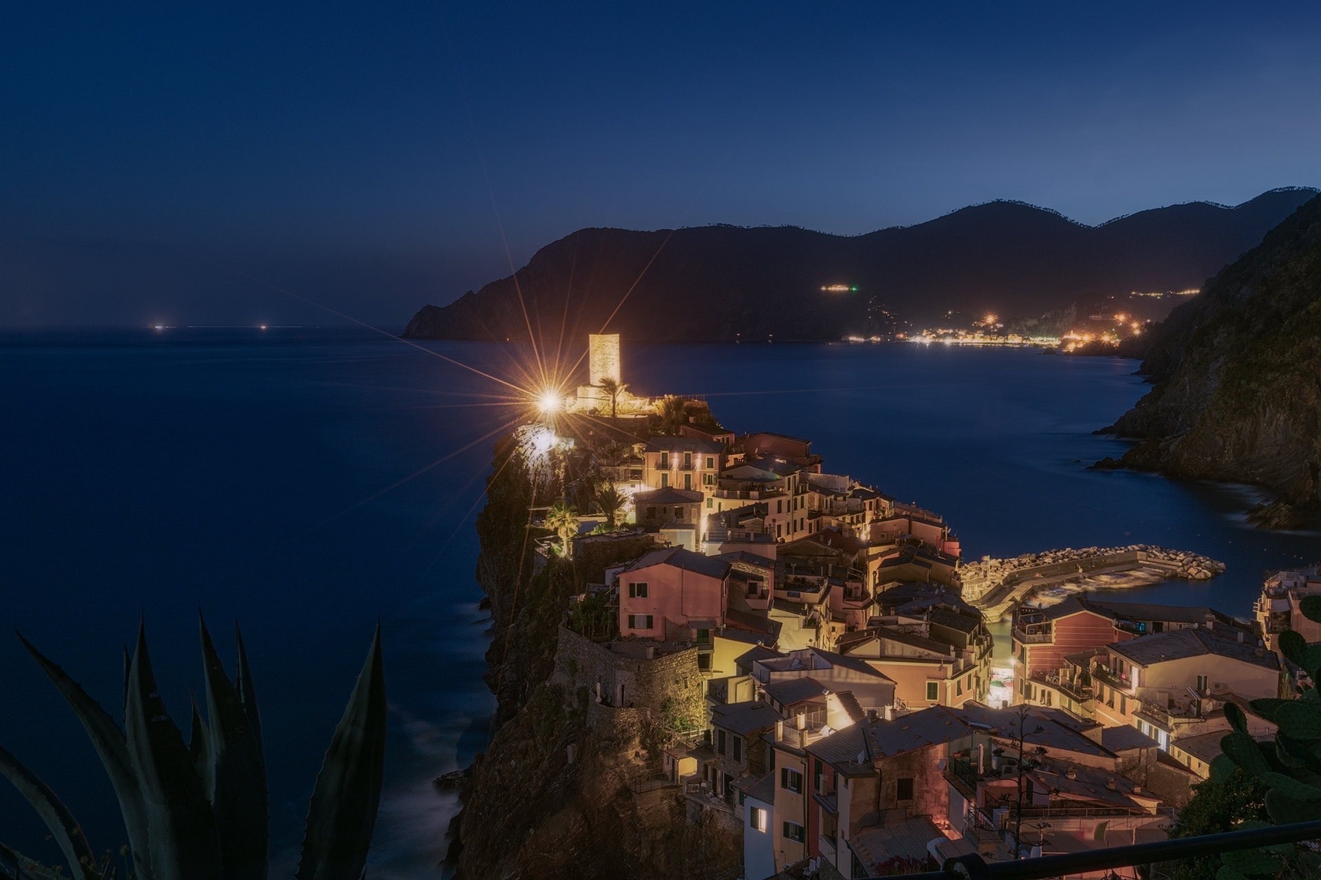 Vernazza di notte