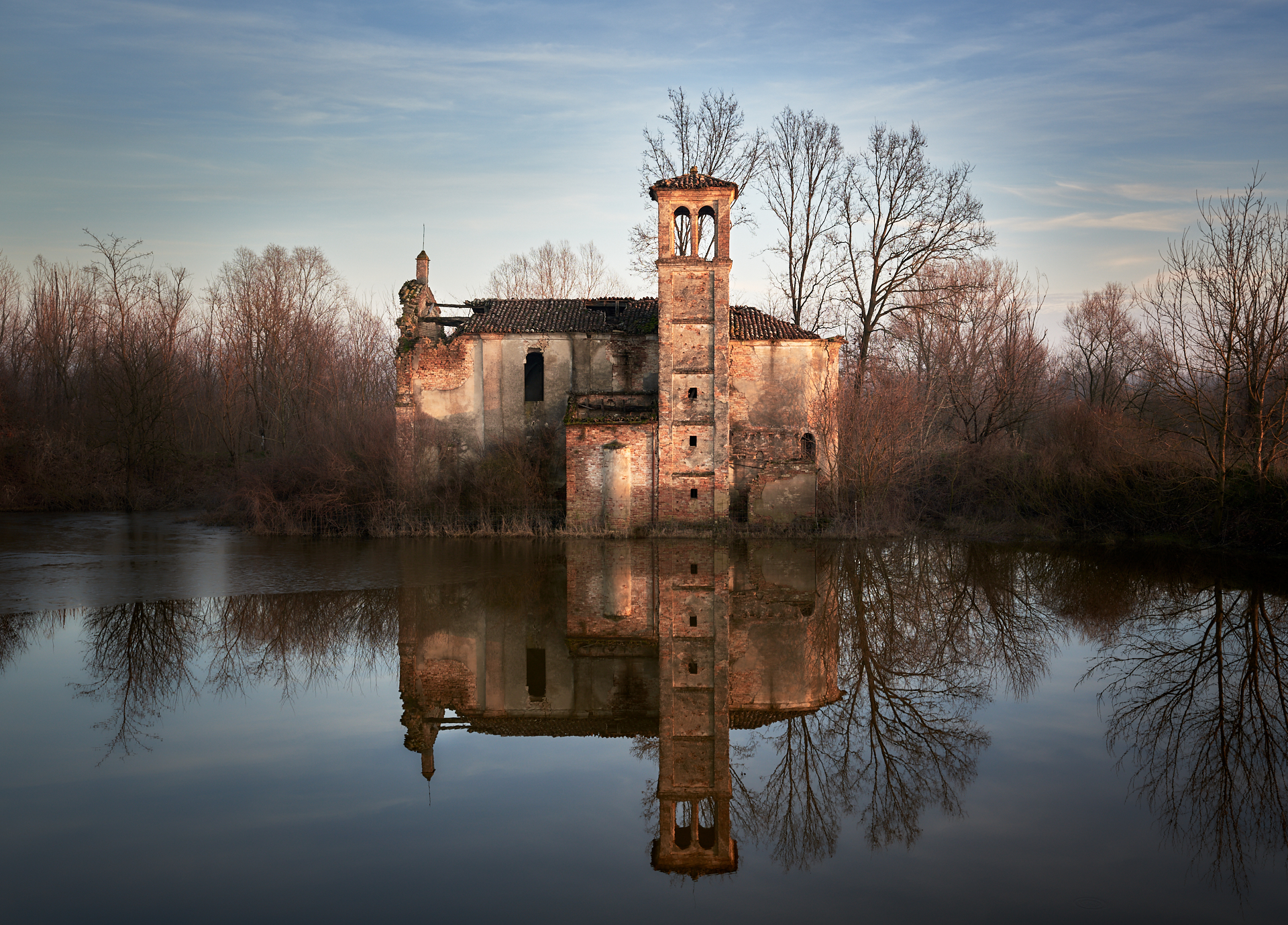 Chiesa Rigosa al tramonto (e allagata)