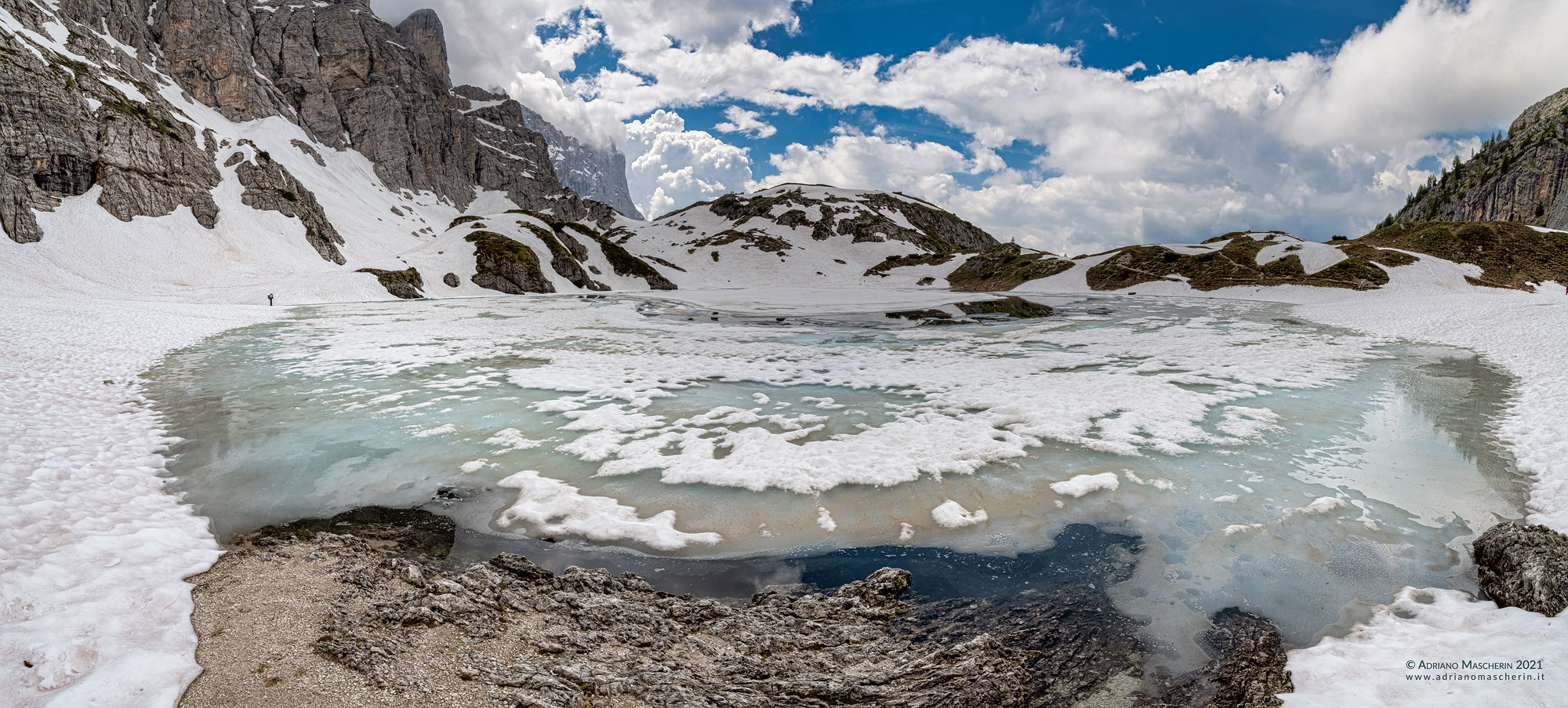 Disgelo sul lago Coldai