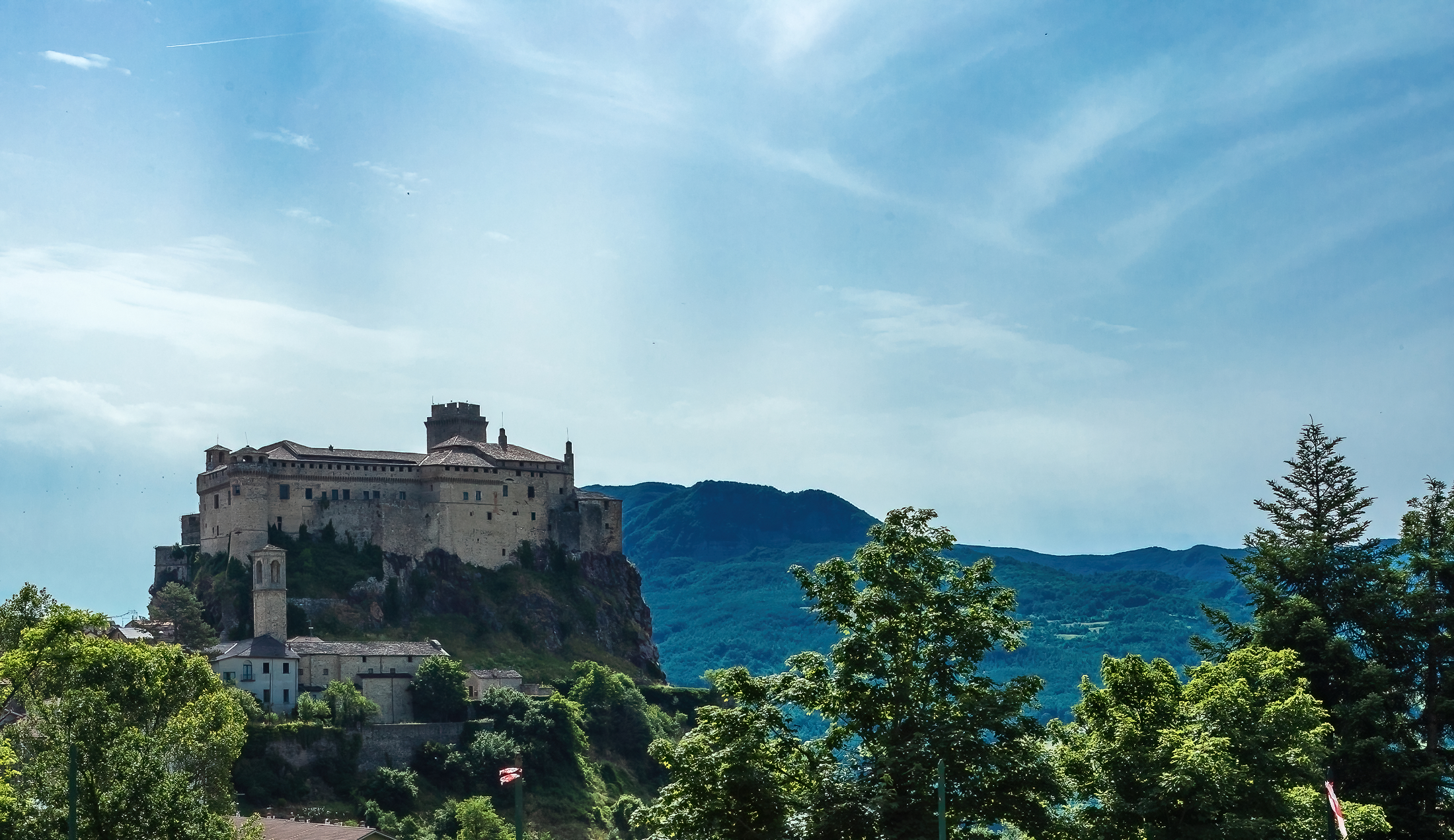Bardi Castle - Parmense Apennines