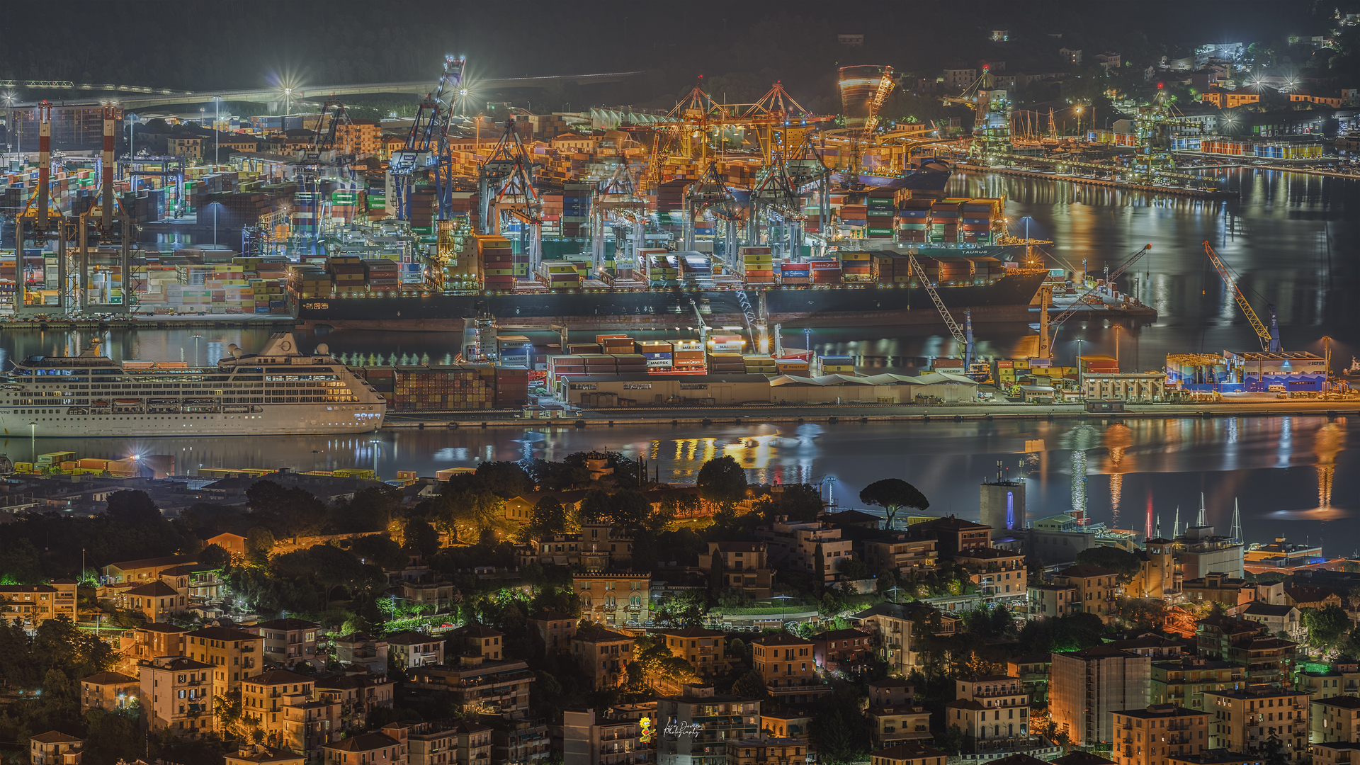 works at the port of La Spezia