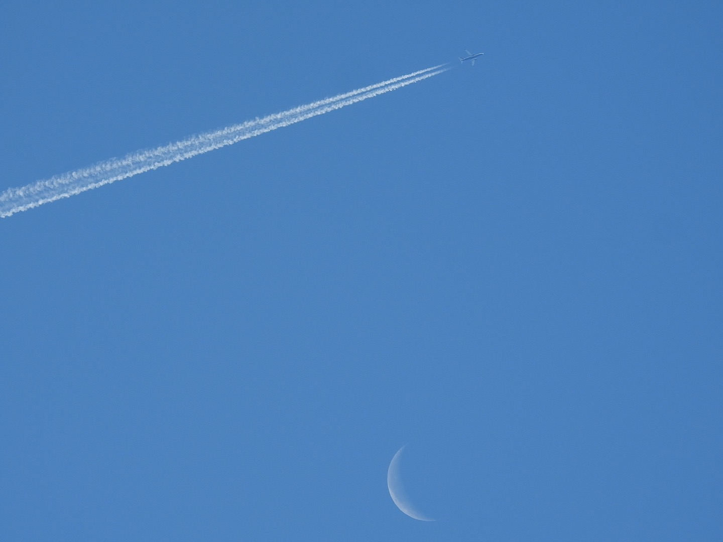 Airplane moon