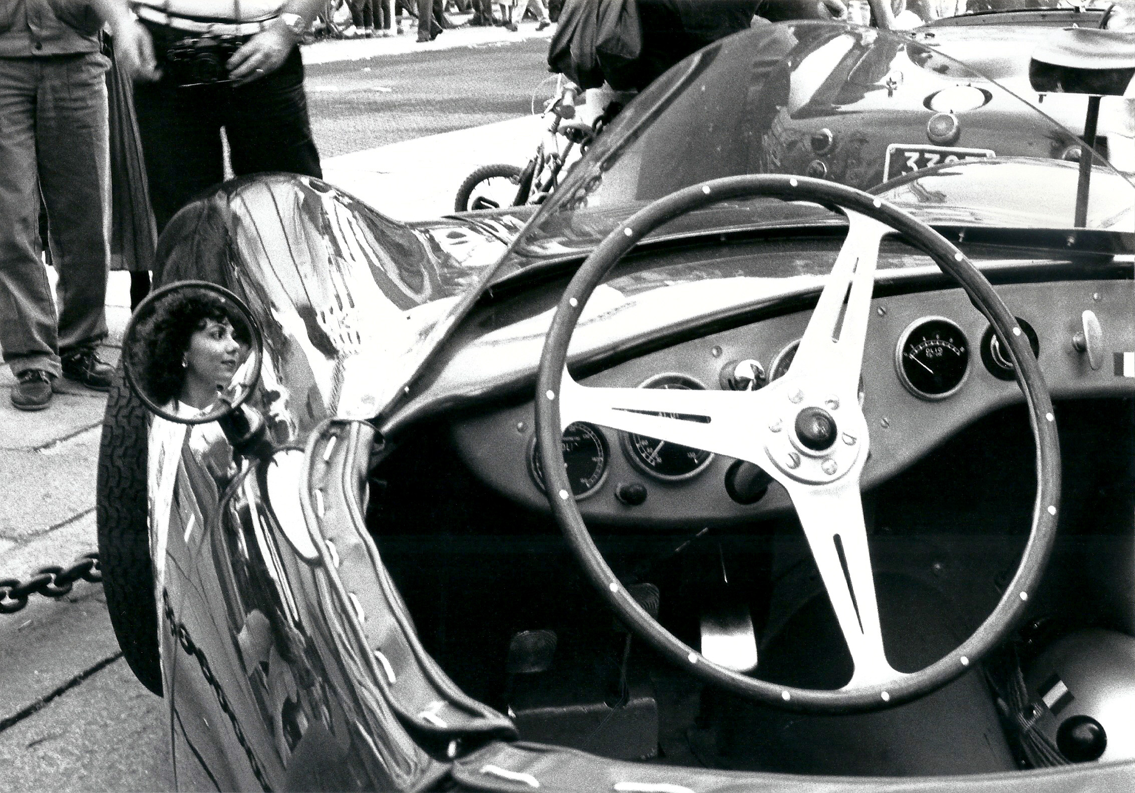 1000 miglia donne e motori......