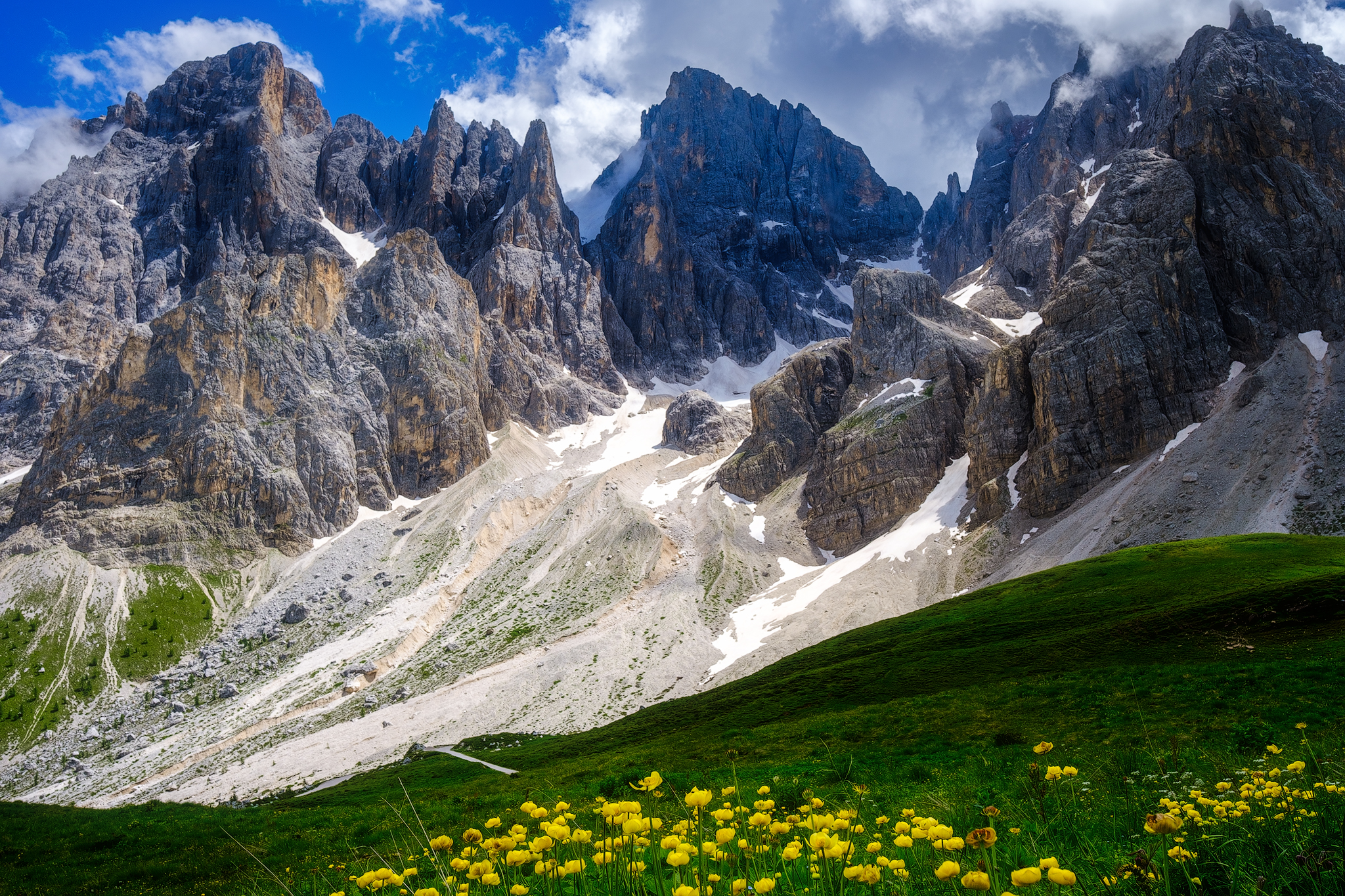 Spettacolo a Passo Rolle