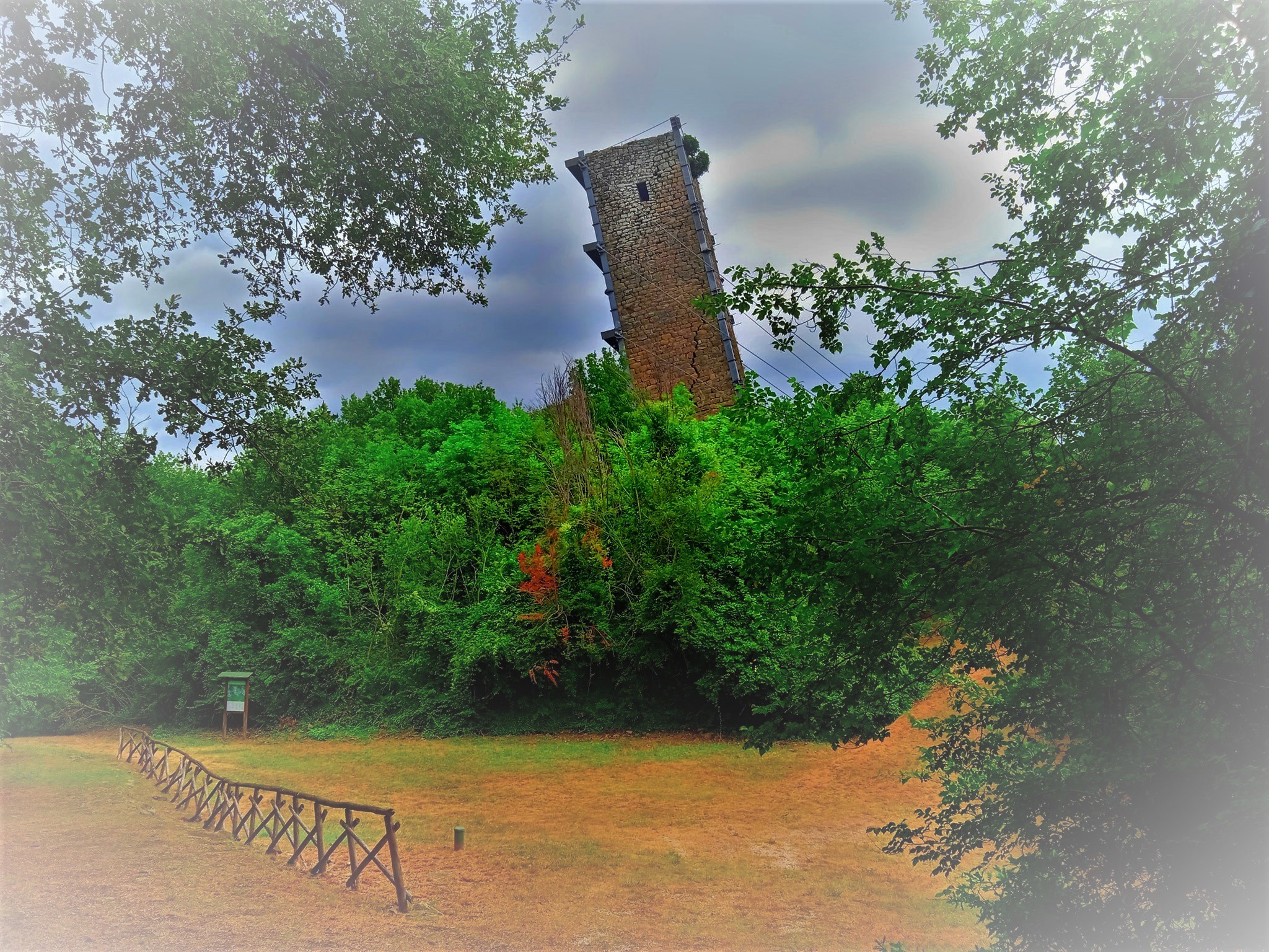 torre cadente  vernazzano