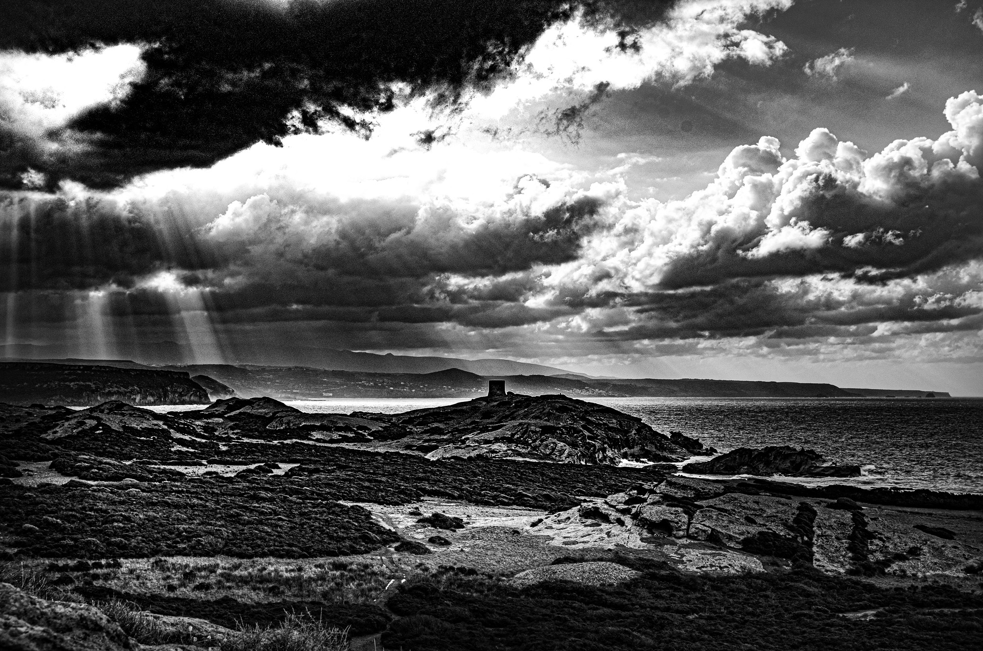 Raggi di luce sulla costa