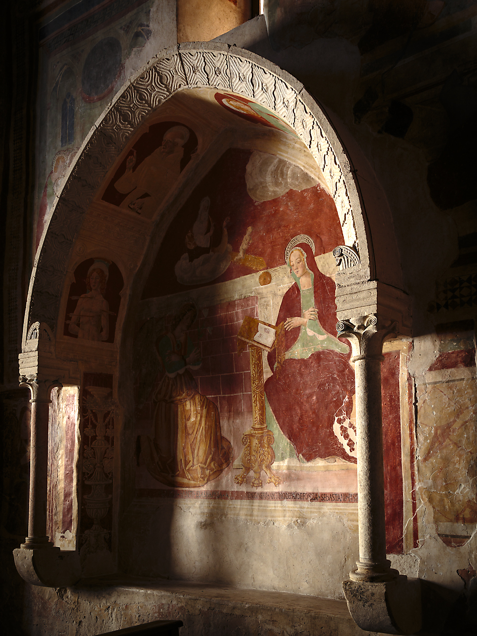 Santa Maria ad Cryptas