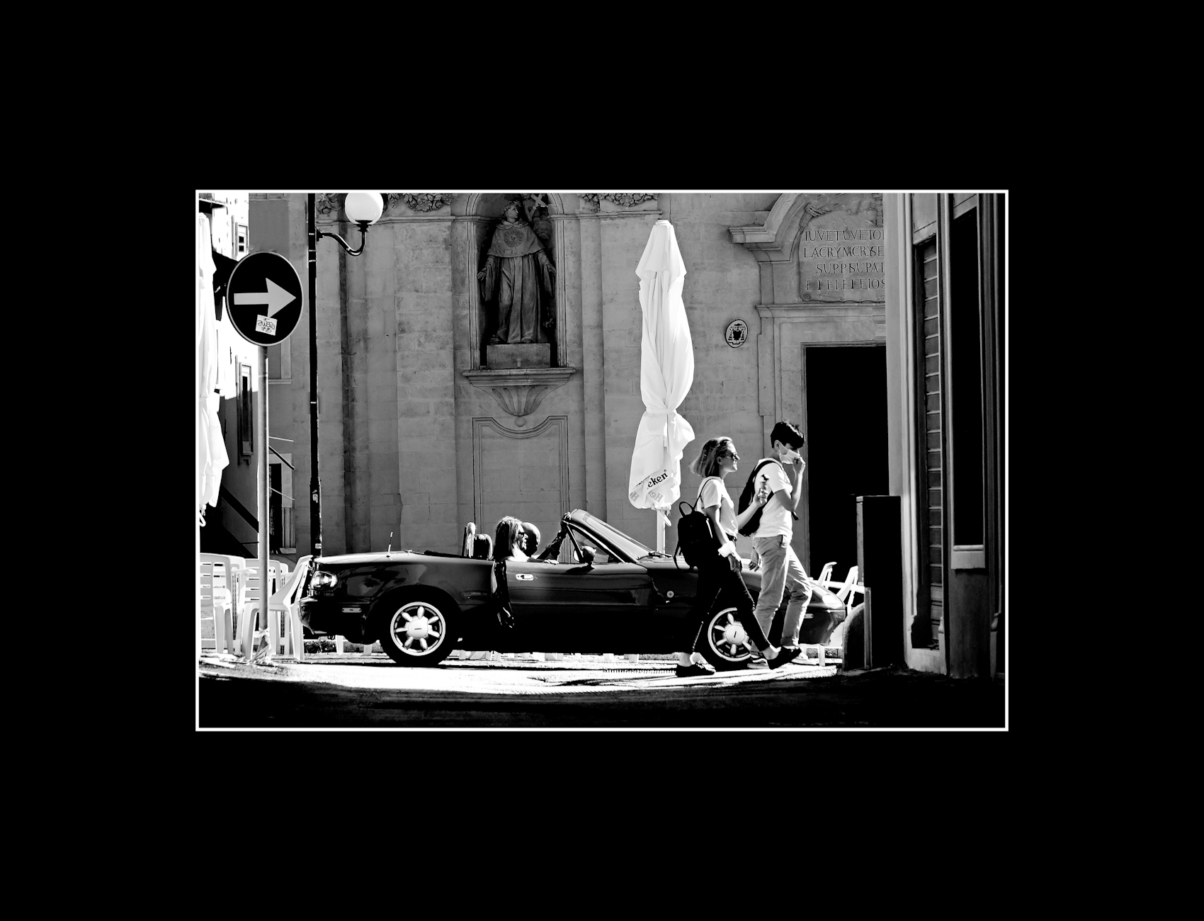 Obligation signal...