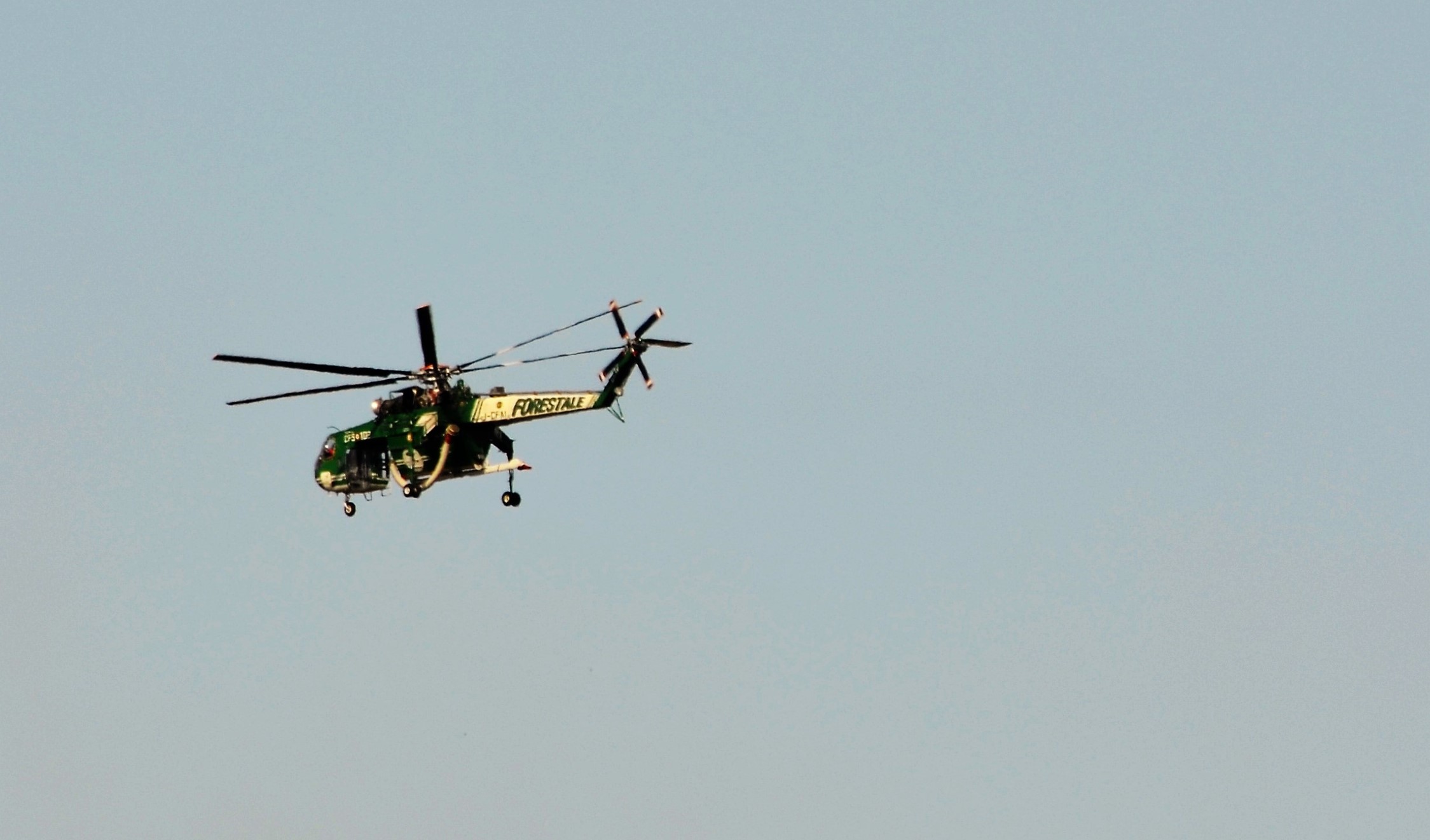 firefighting helicopter