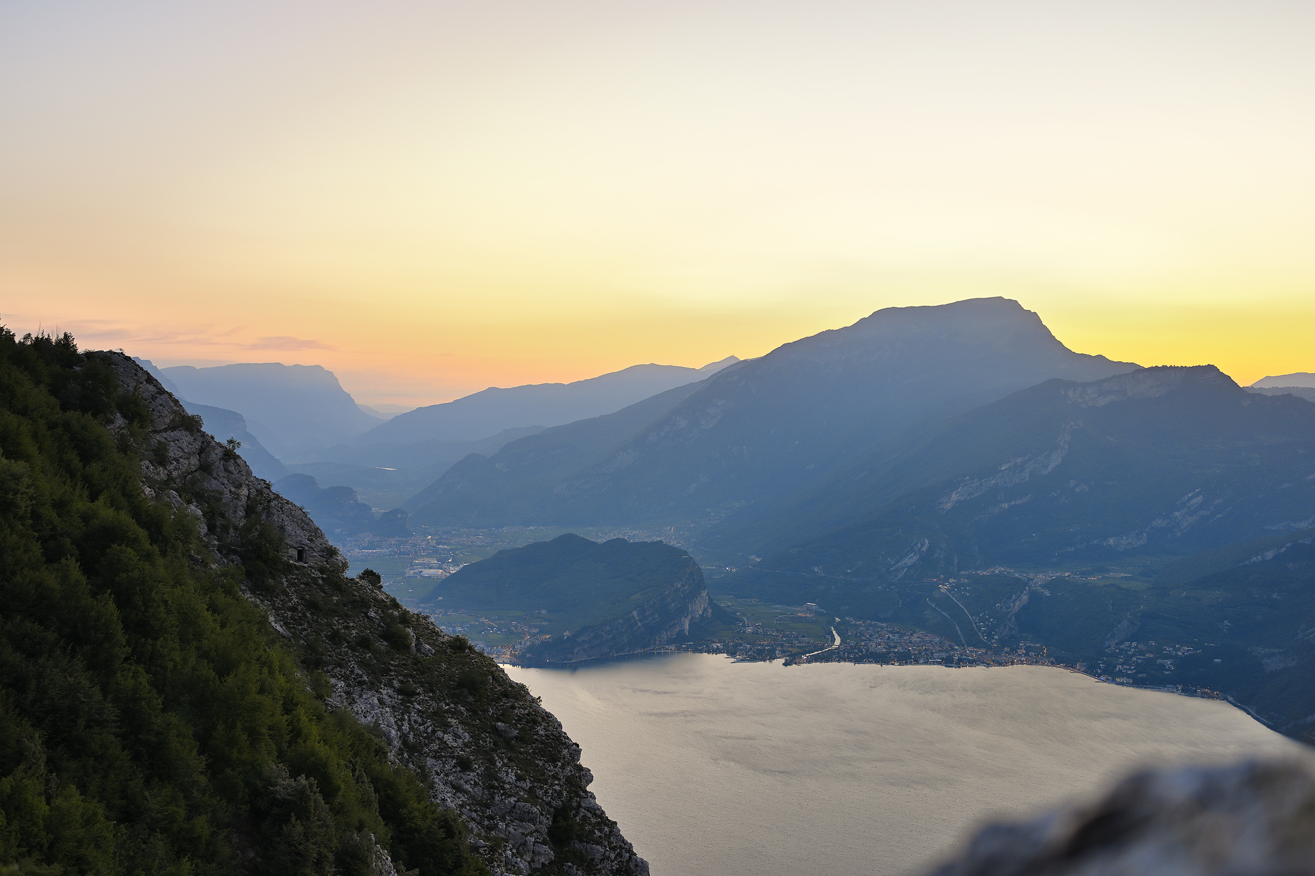 First lights on the valley - Nikon Zfc