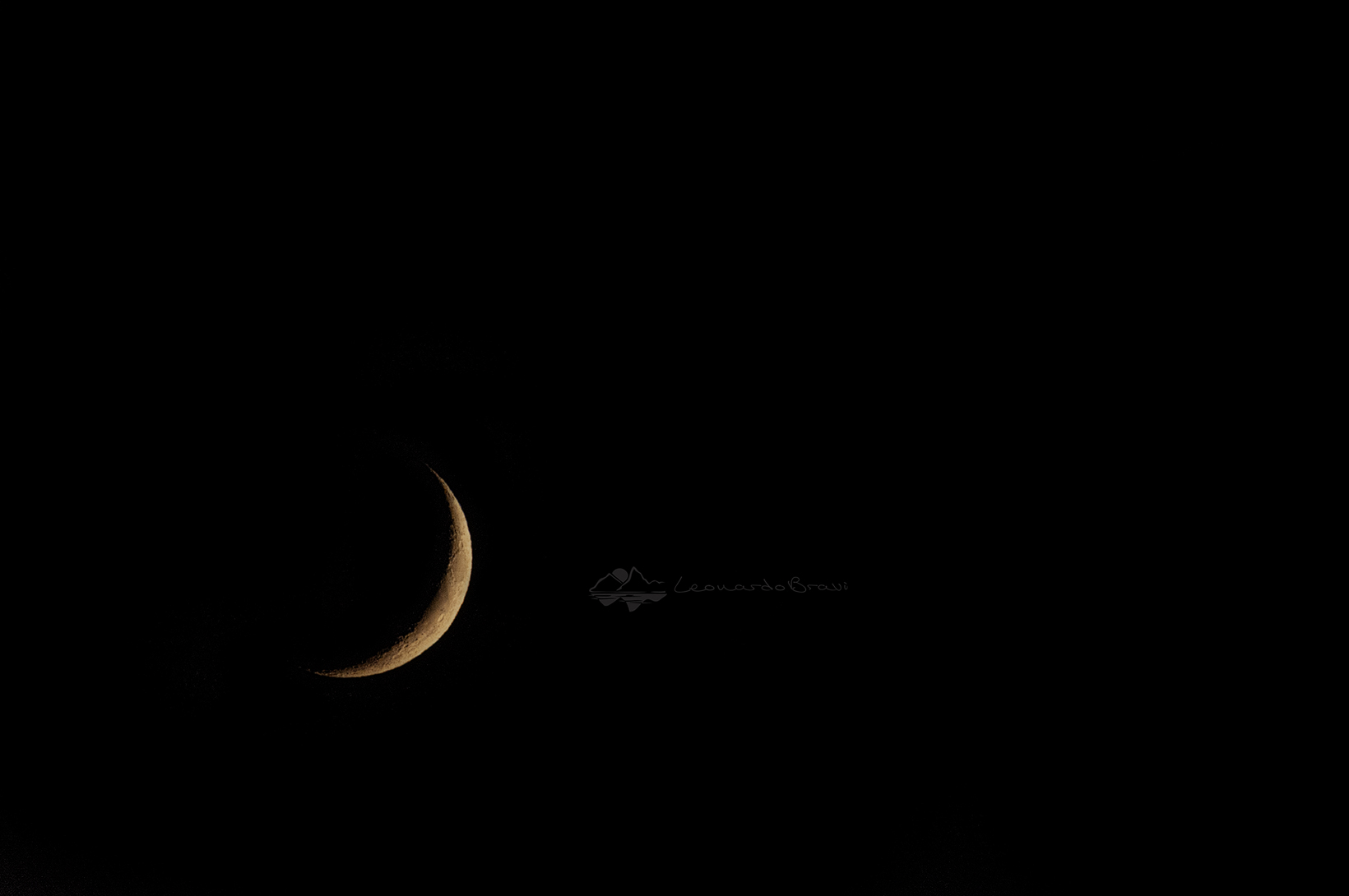 Minimal moon