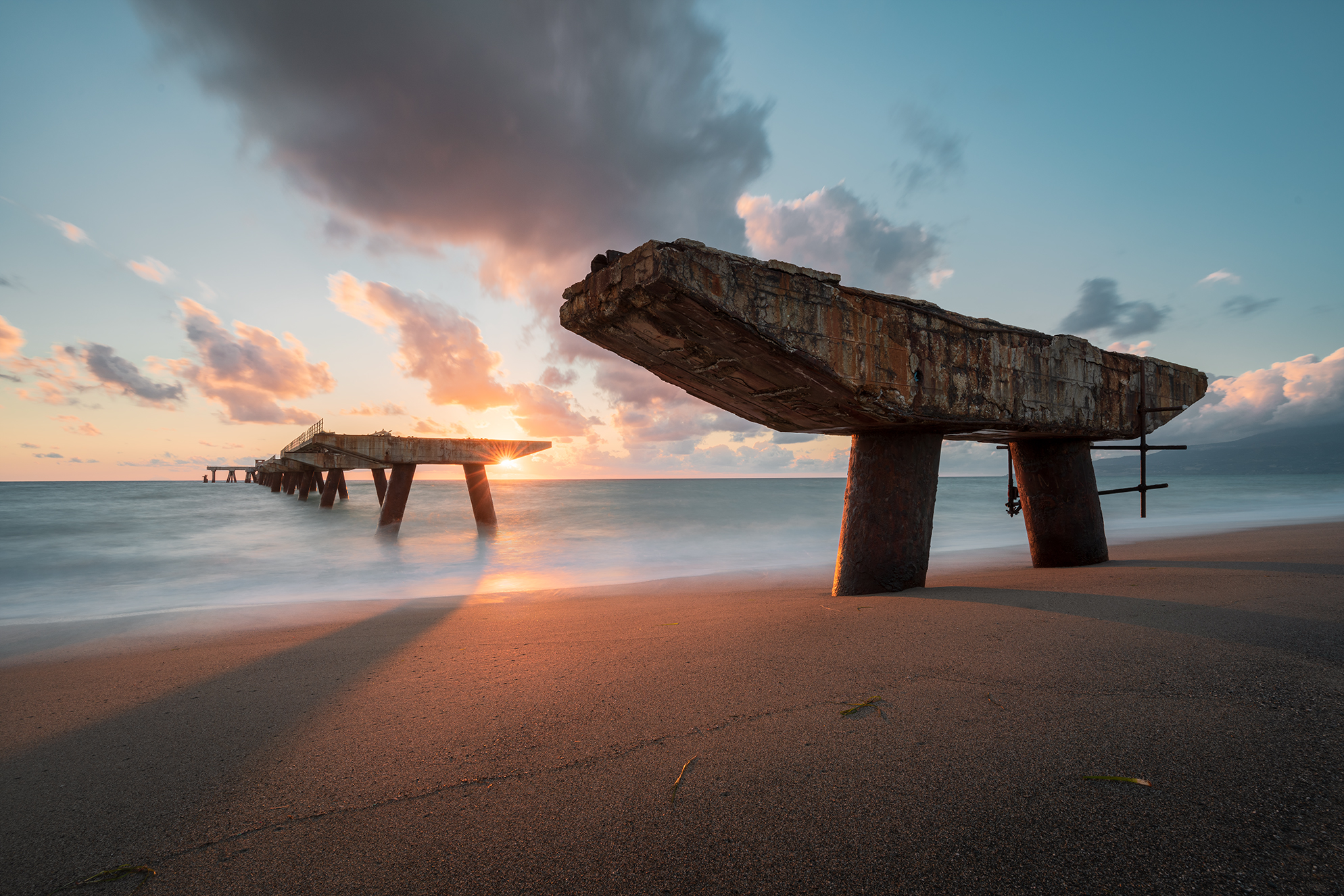 Un tramonto al pontile ExSir