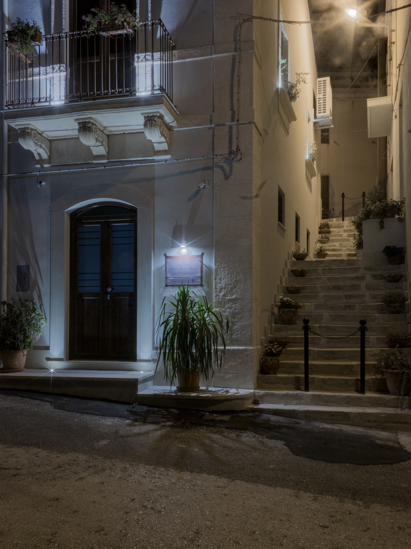 a cianata ra curti (la salita della corte)