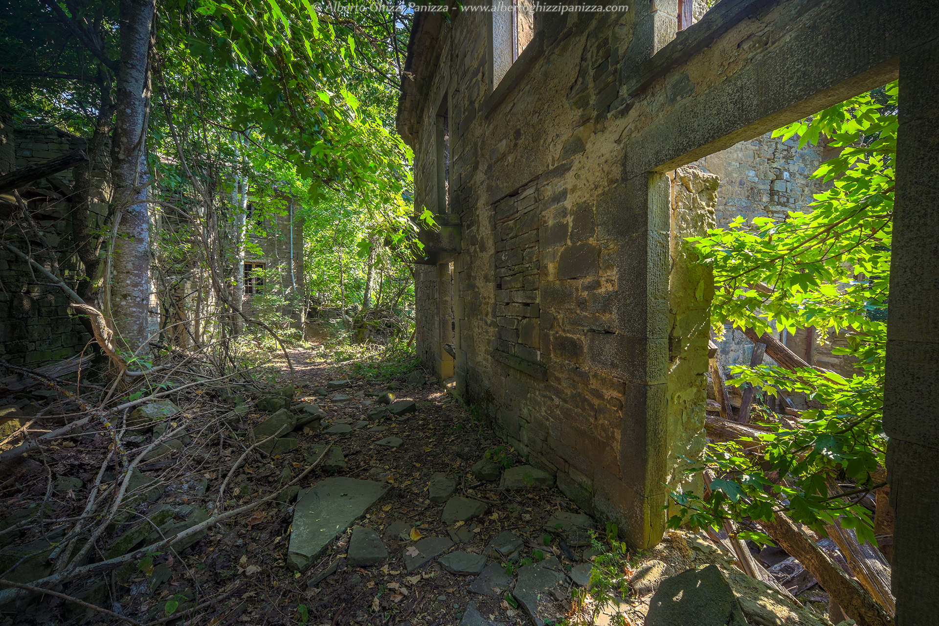 Il paese abbandonato di Lavacchielli (pr) #3