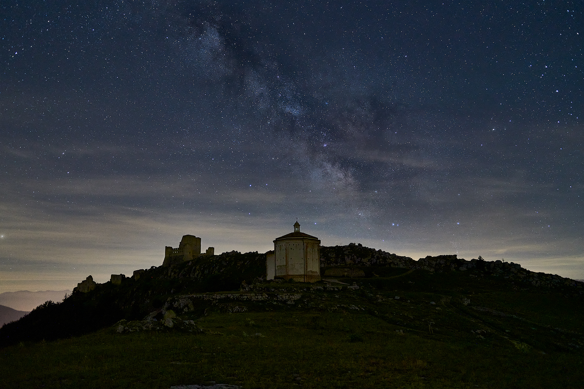 Rocca Calascio e via lattea