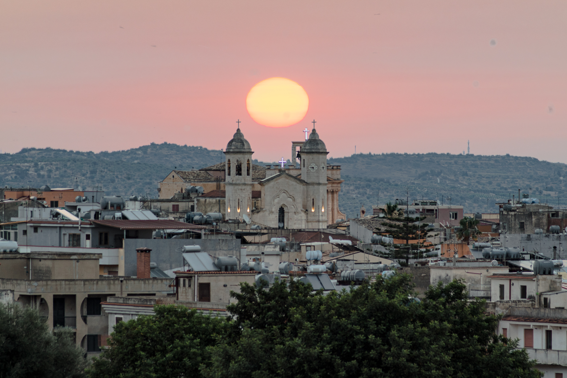 alba sulla chiesa s.s. crocifisso