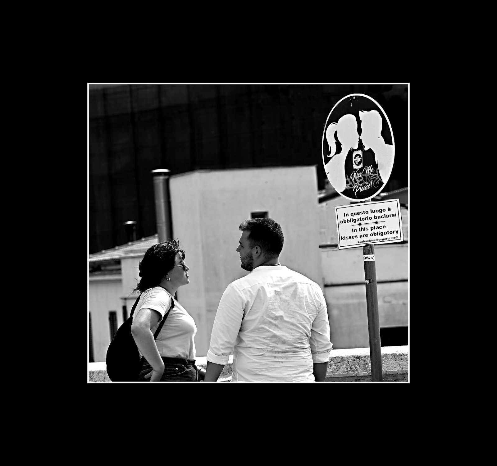 Famolo strano amò...